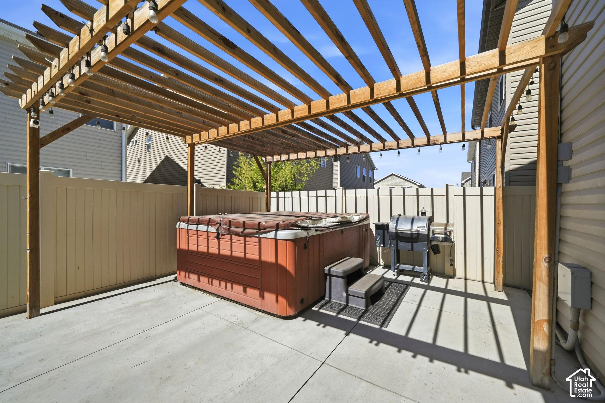 main property photo 21