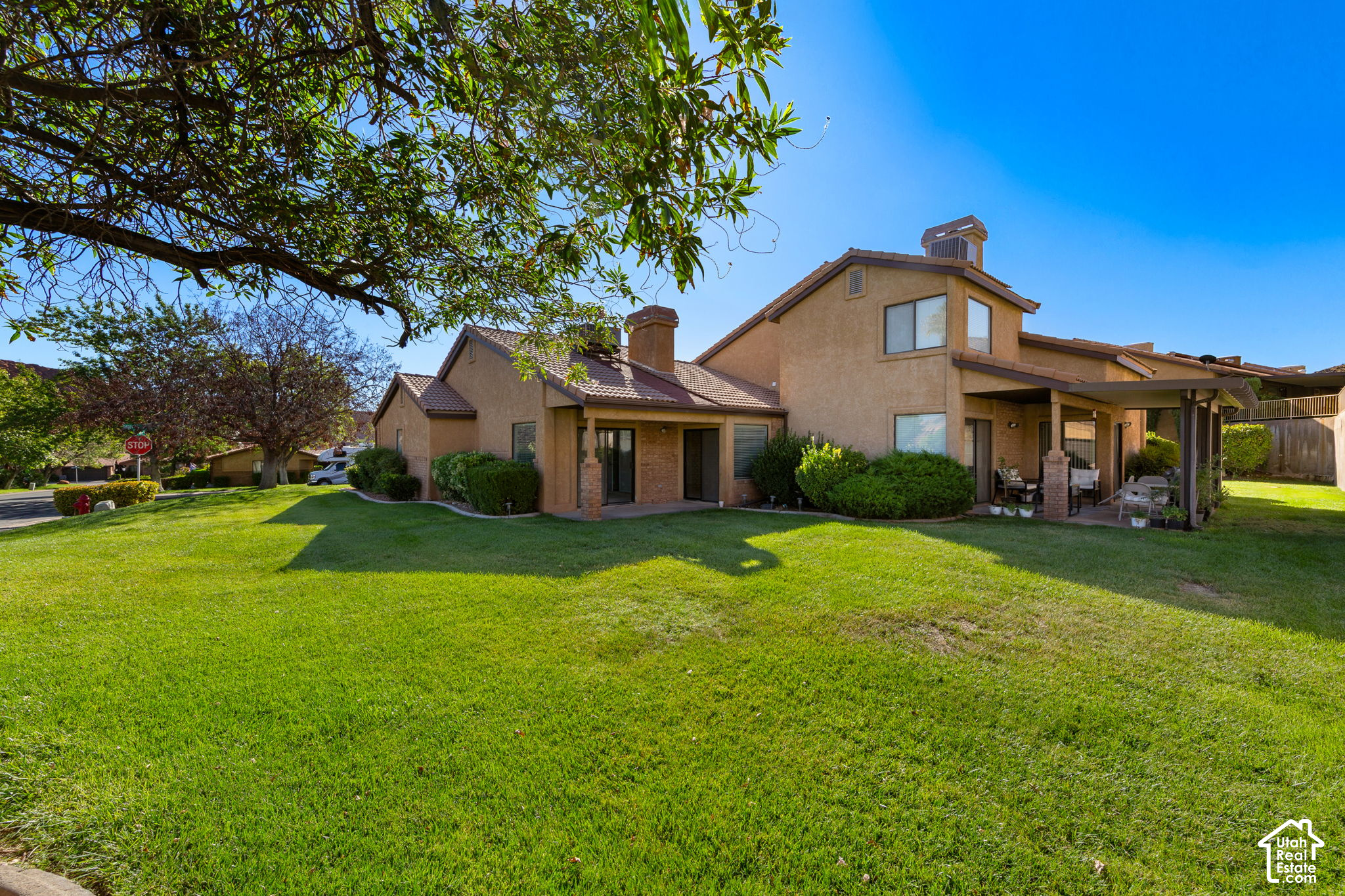 main property photo 19