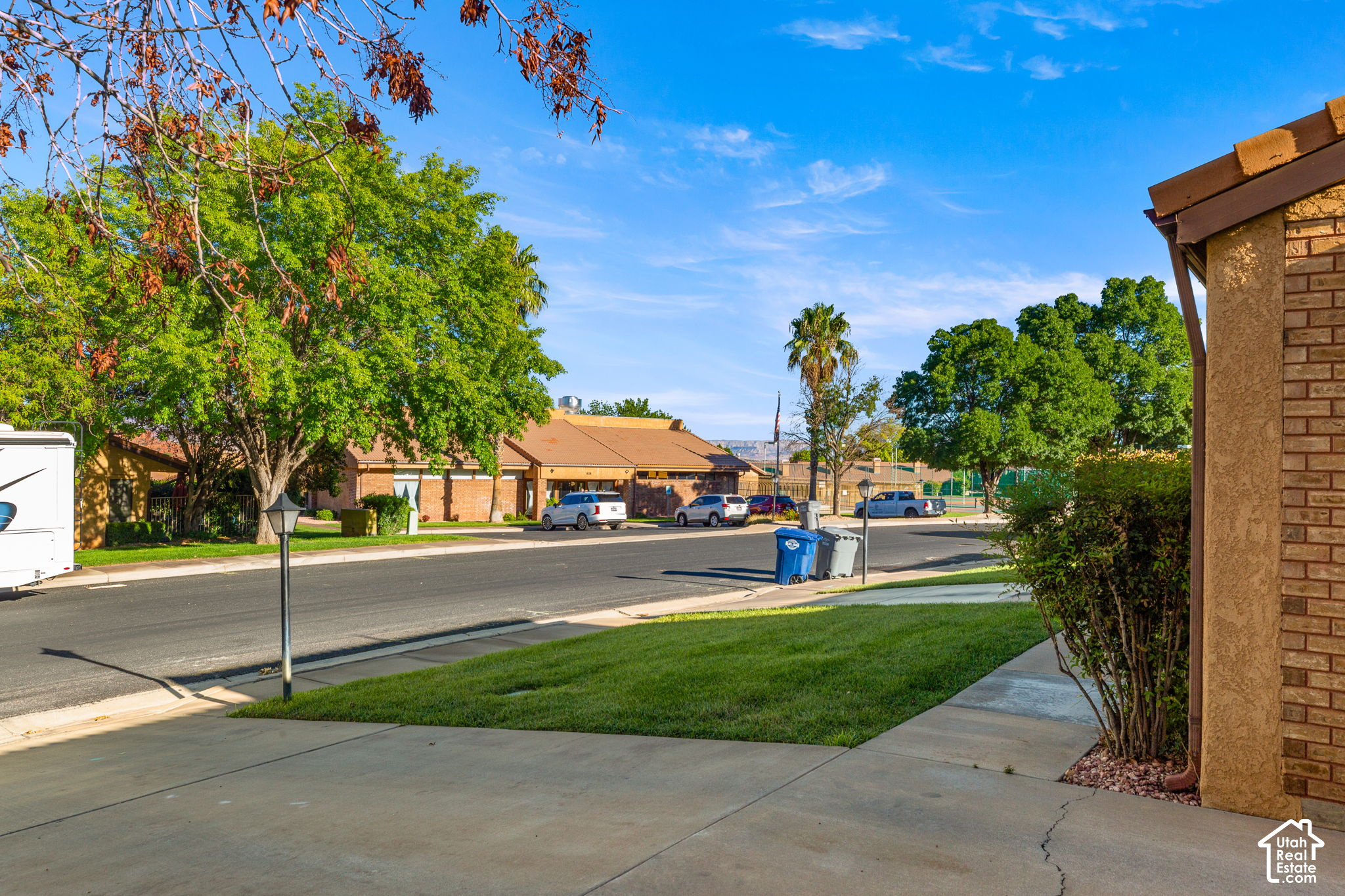 main property photo 22