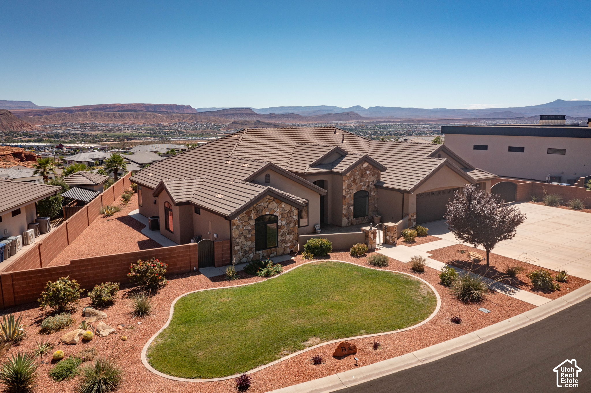 main property photo 1