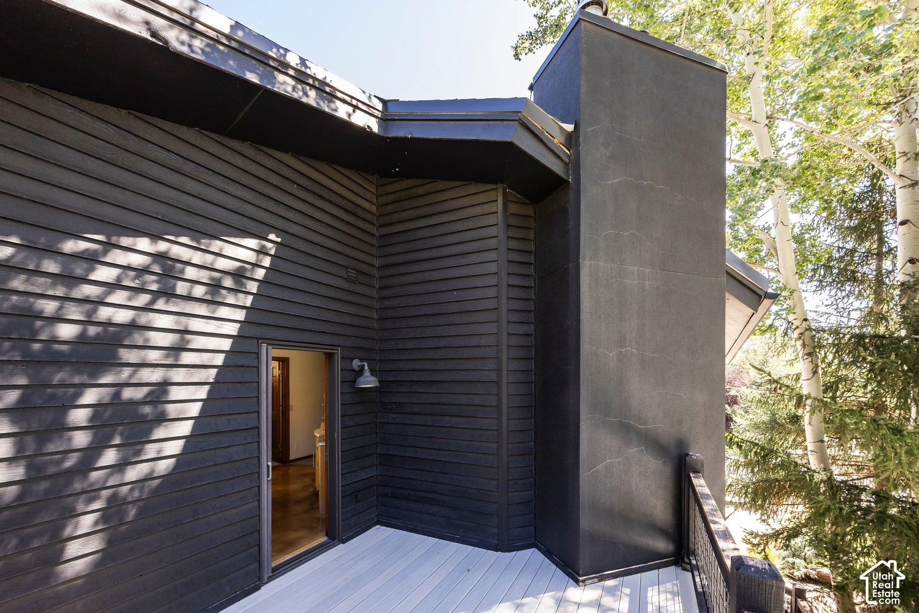 main property photo 50
