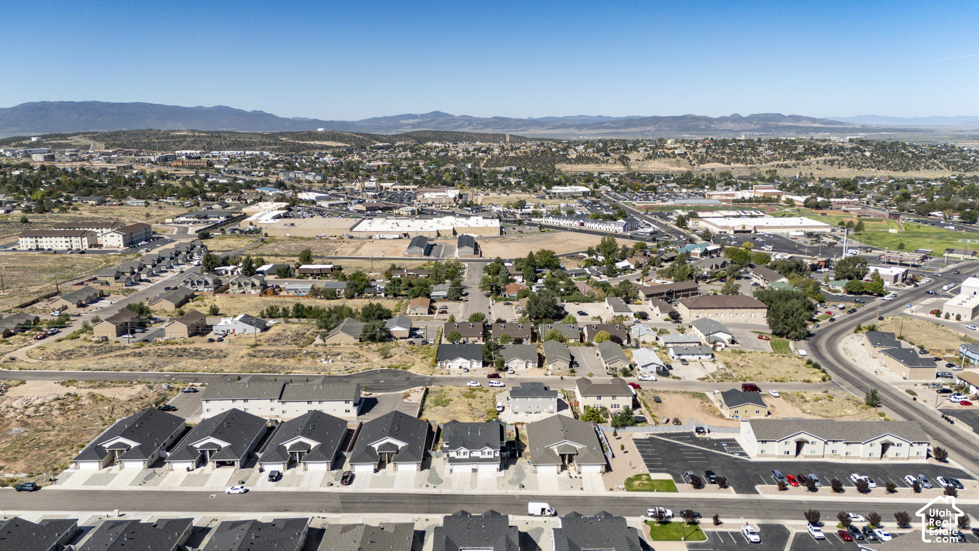 main property photo 50