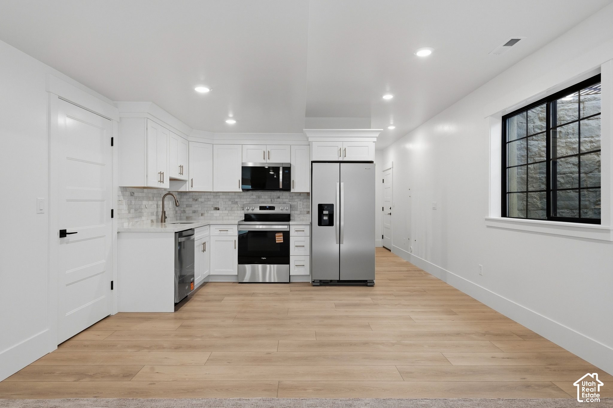 main property photo 78