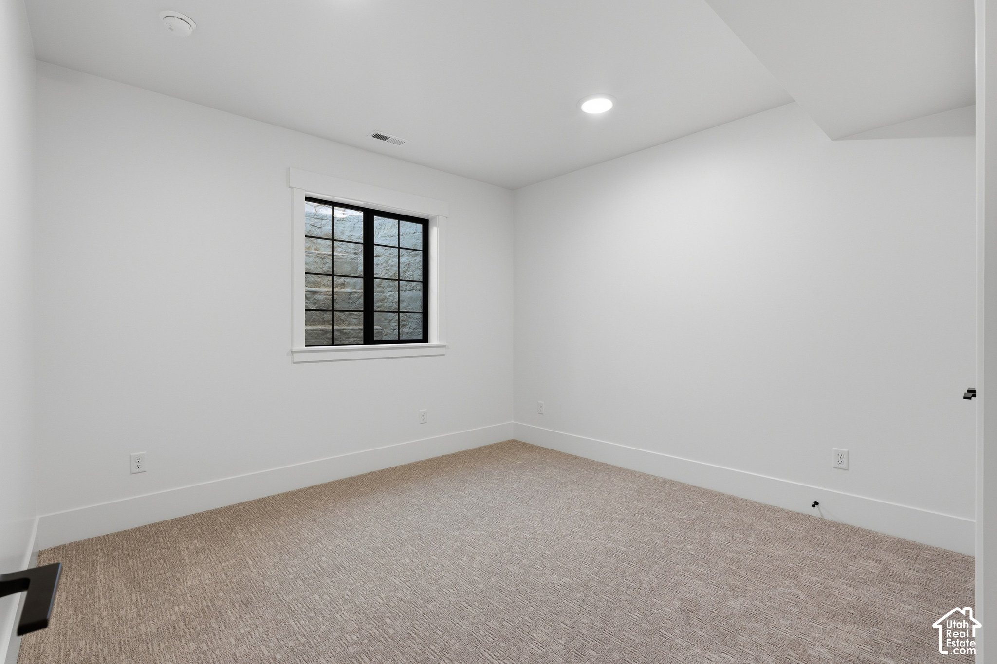 main property photo 91
