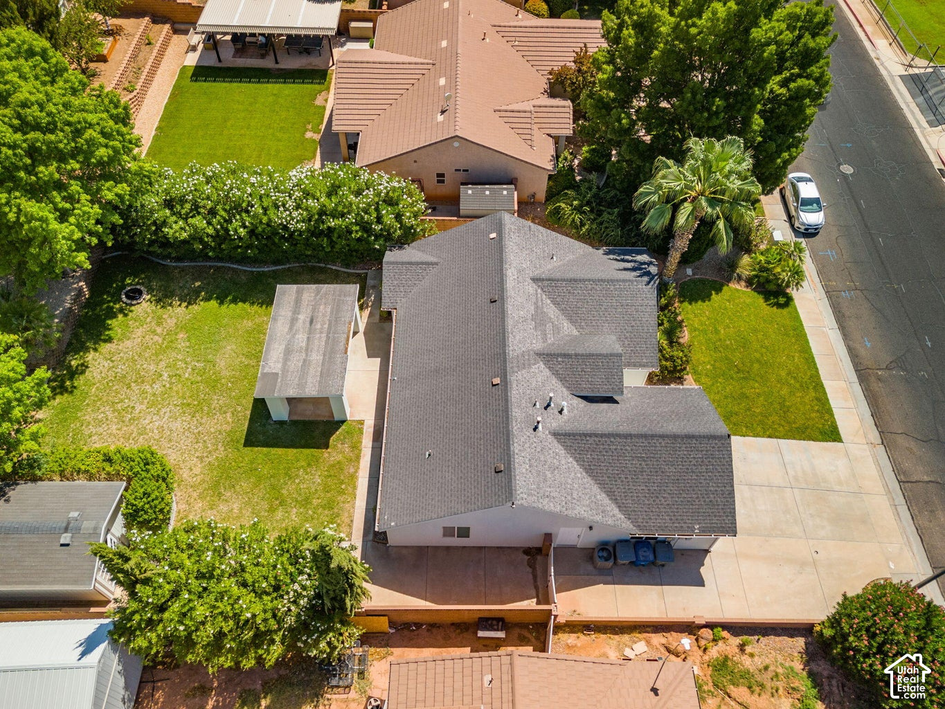 main property photo 35