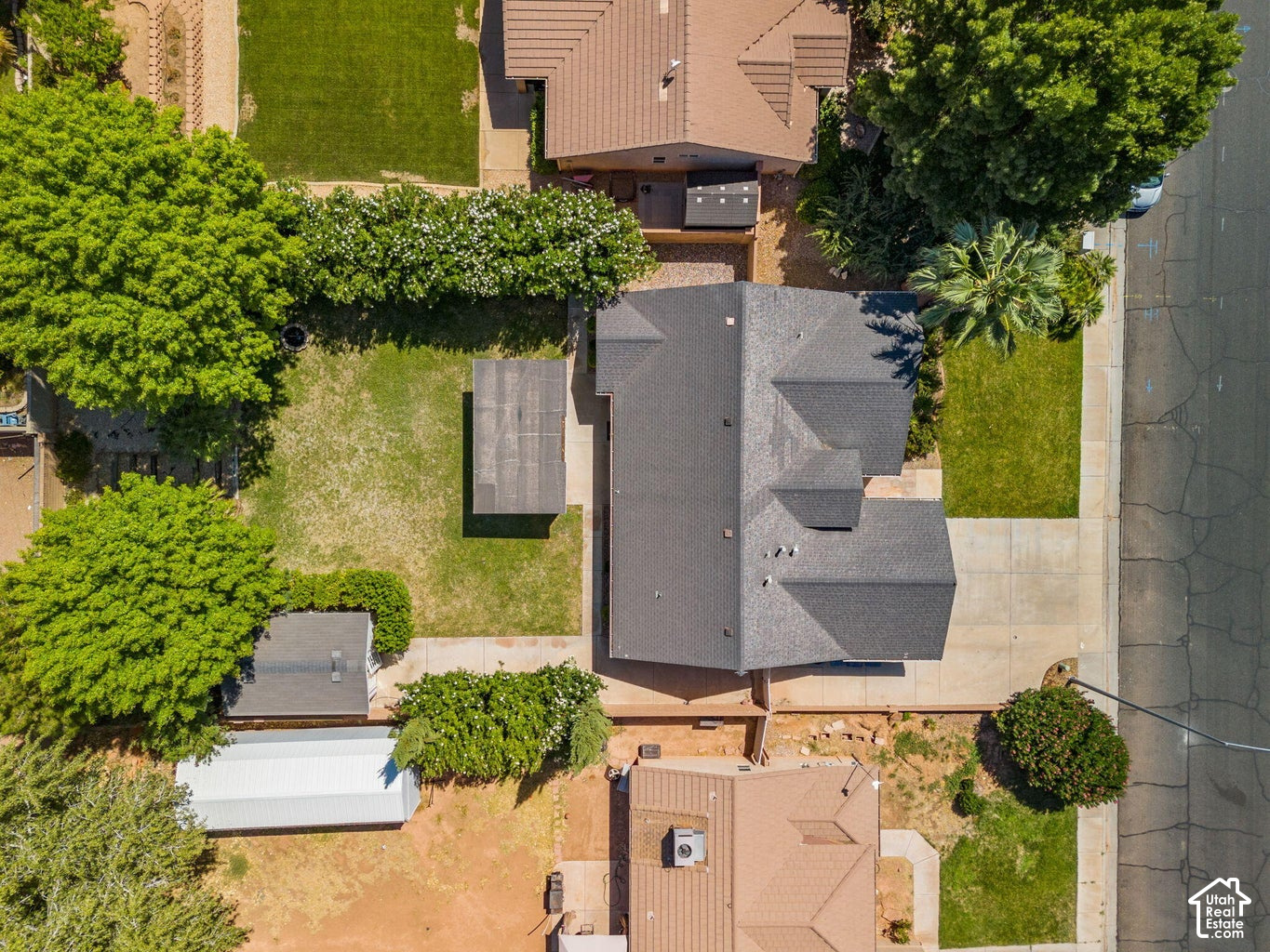 main property photo 39