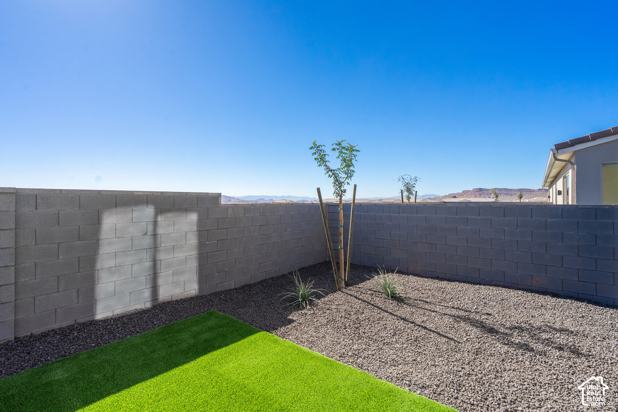 main property photo 90