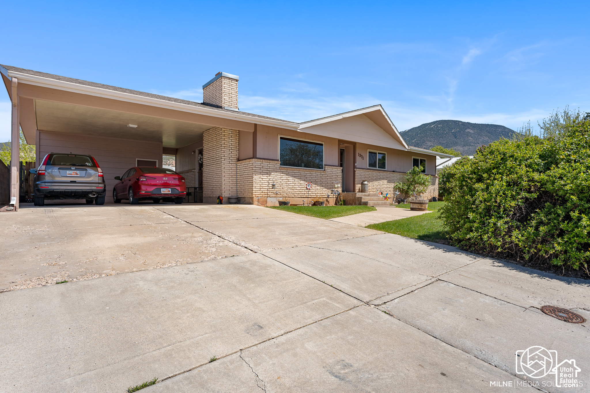 main property photo 3