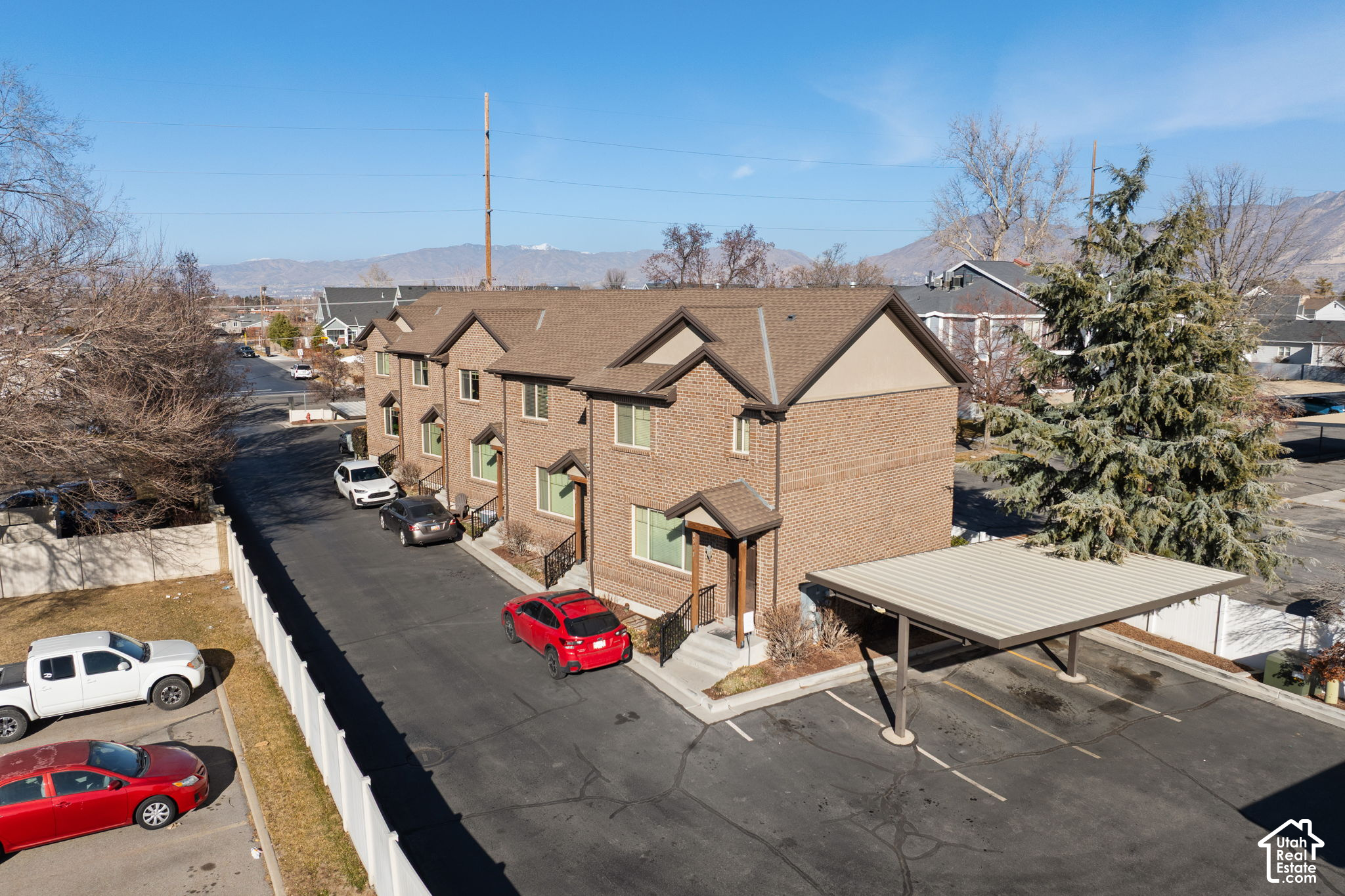 main property photo 37