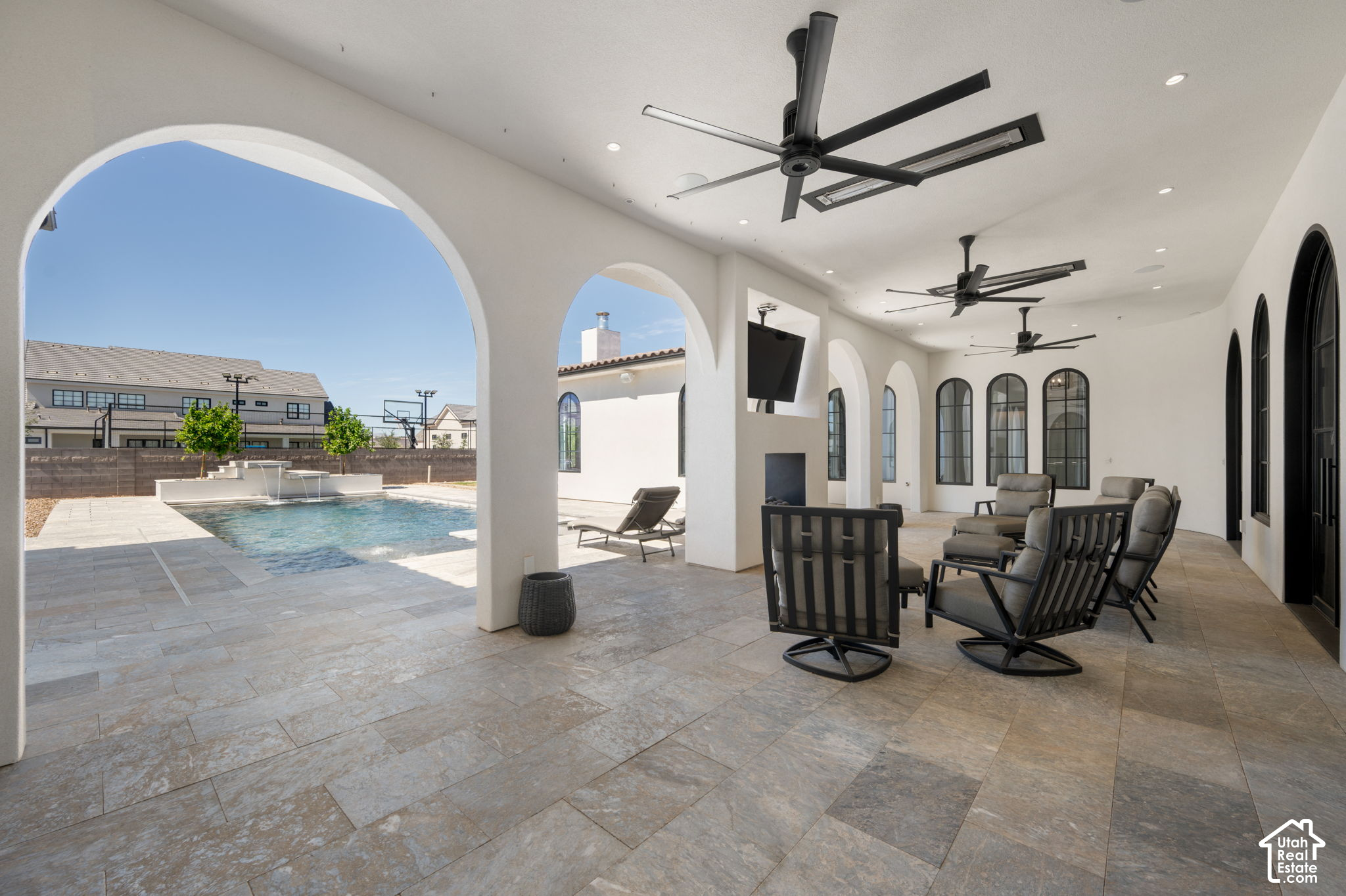 main property photo 75