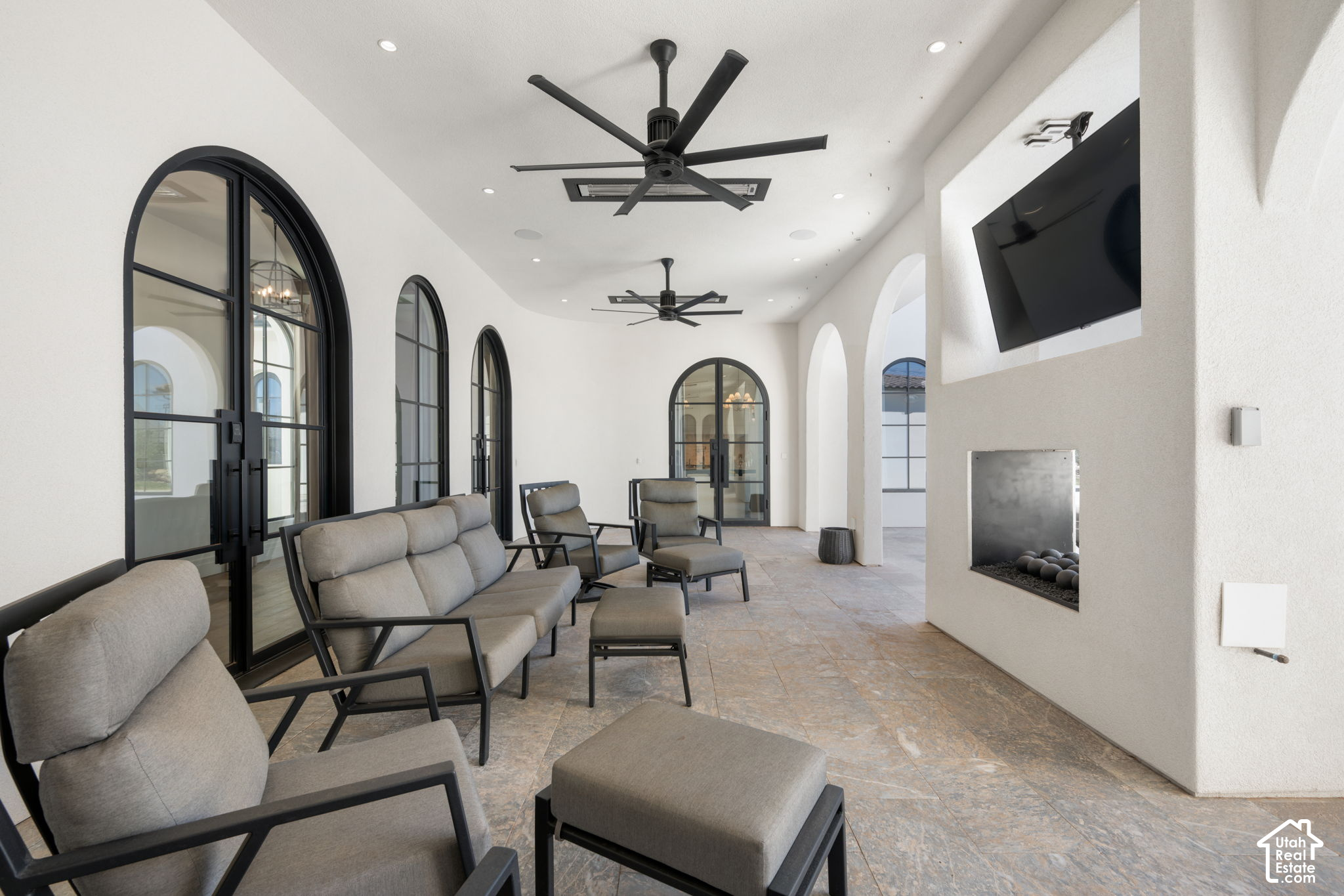 main property photo 78