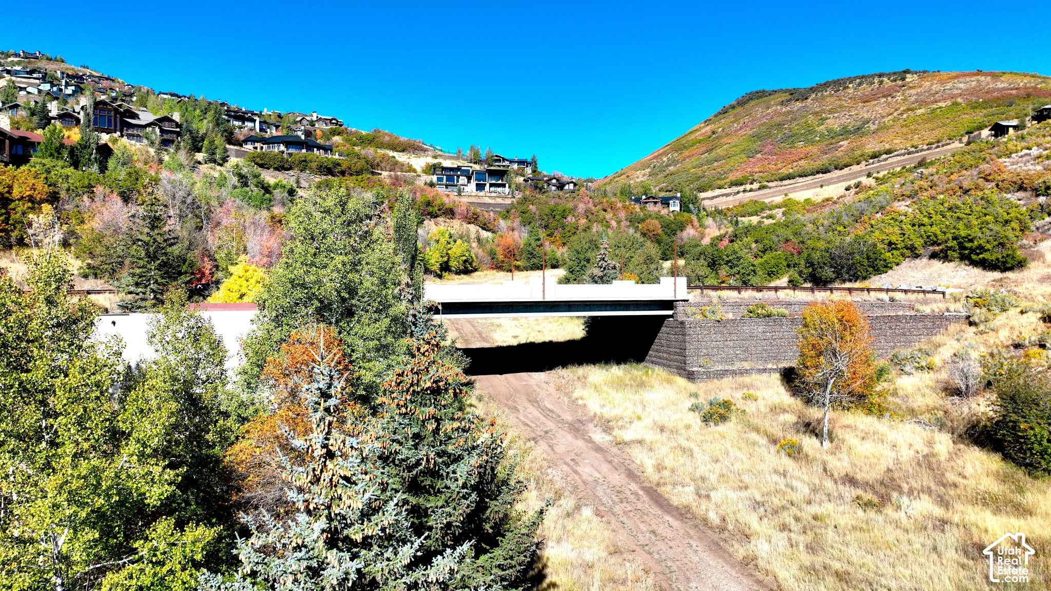 main property photo 15