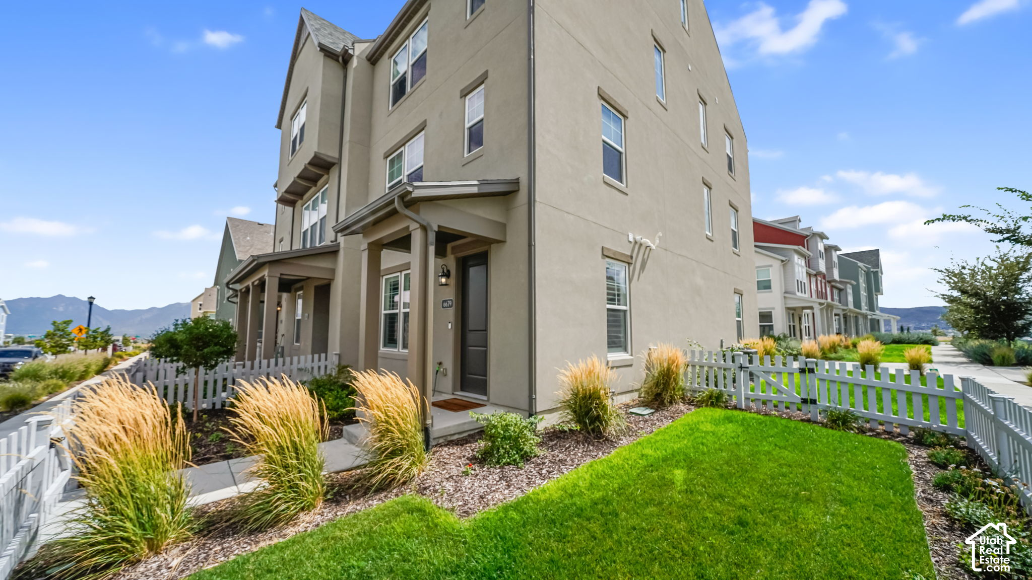 main property photo 20