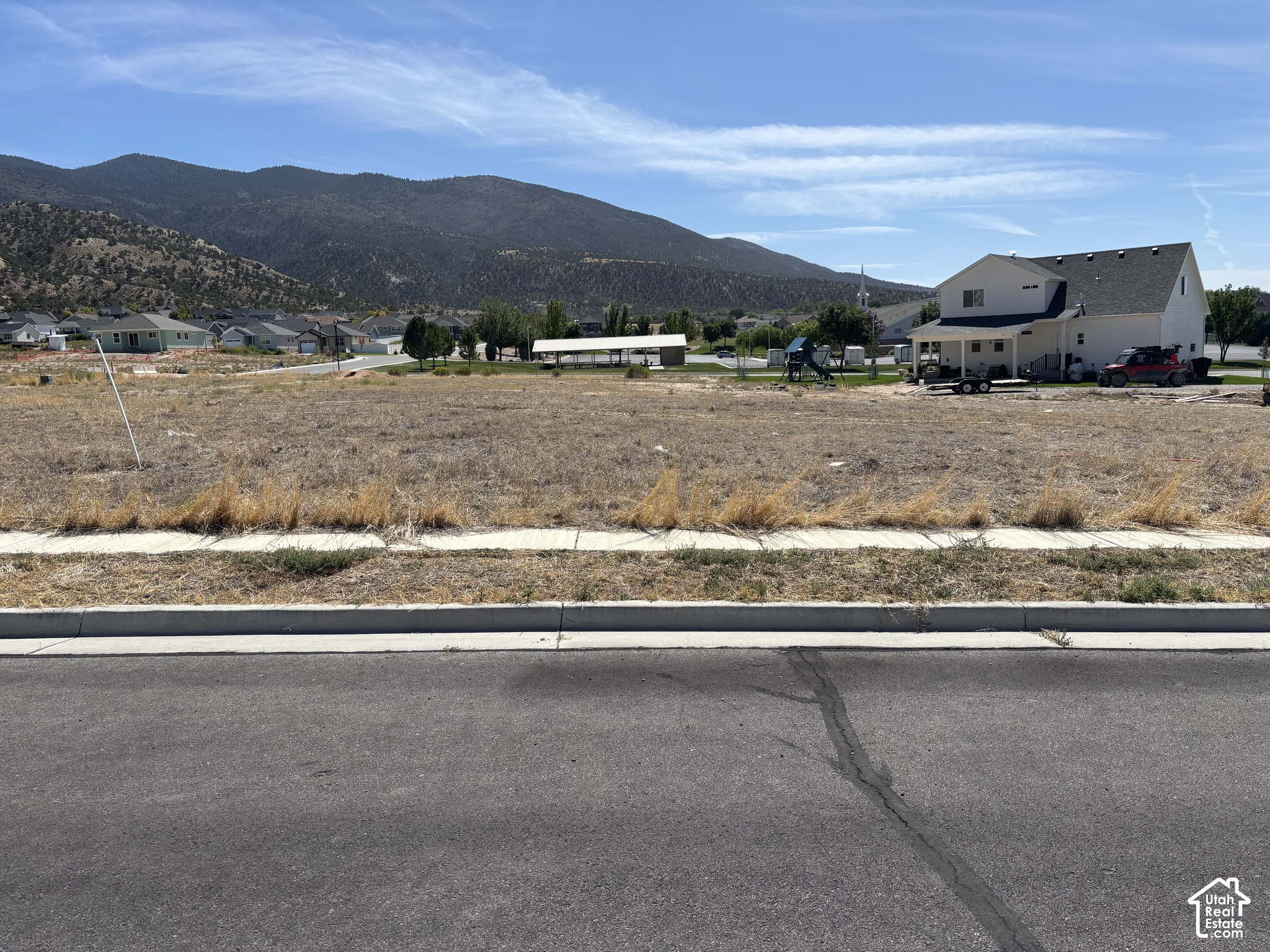 main property photo 12