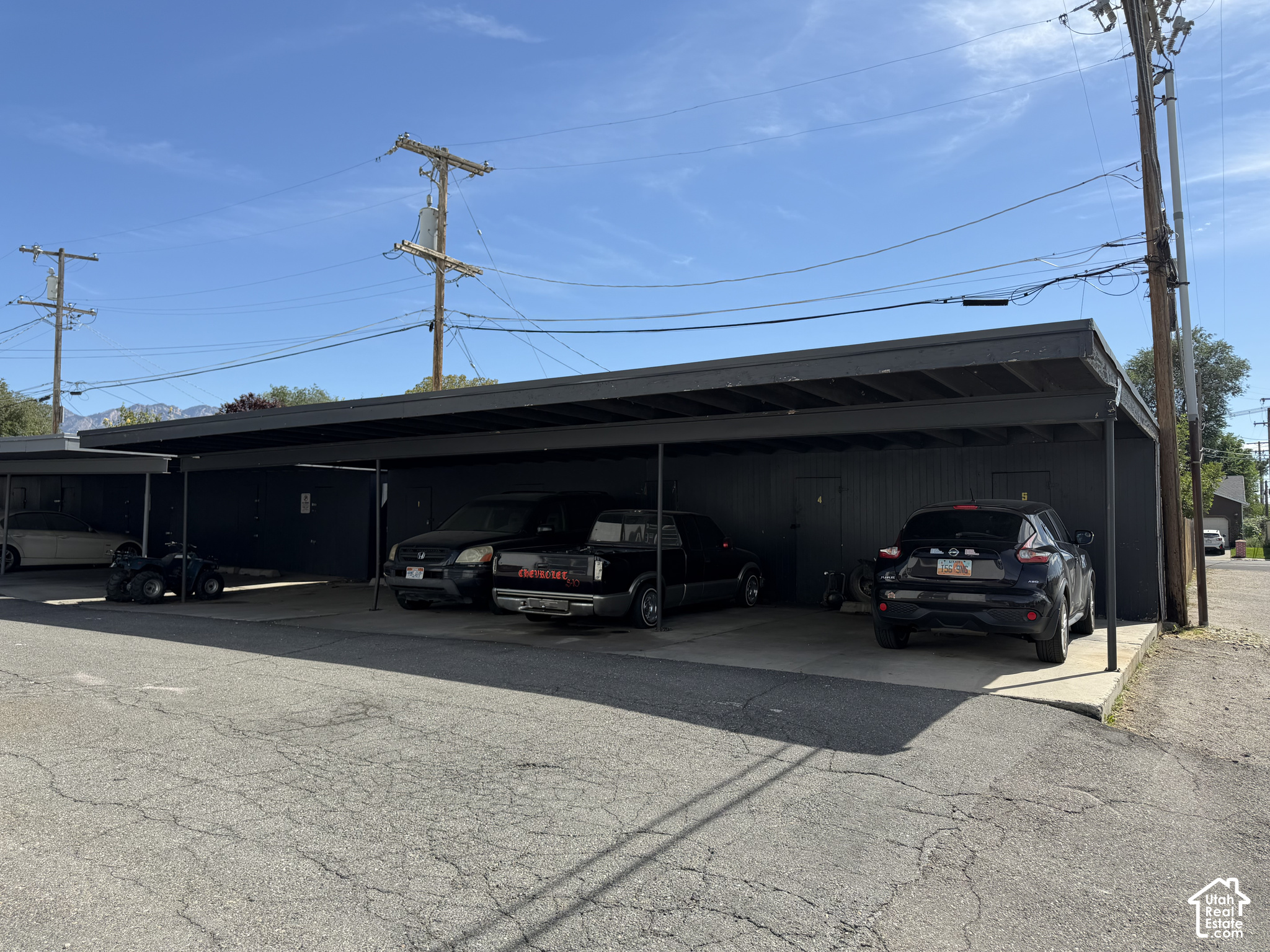 main property photo 4