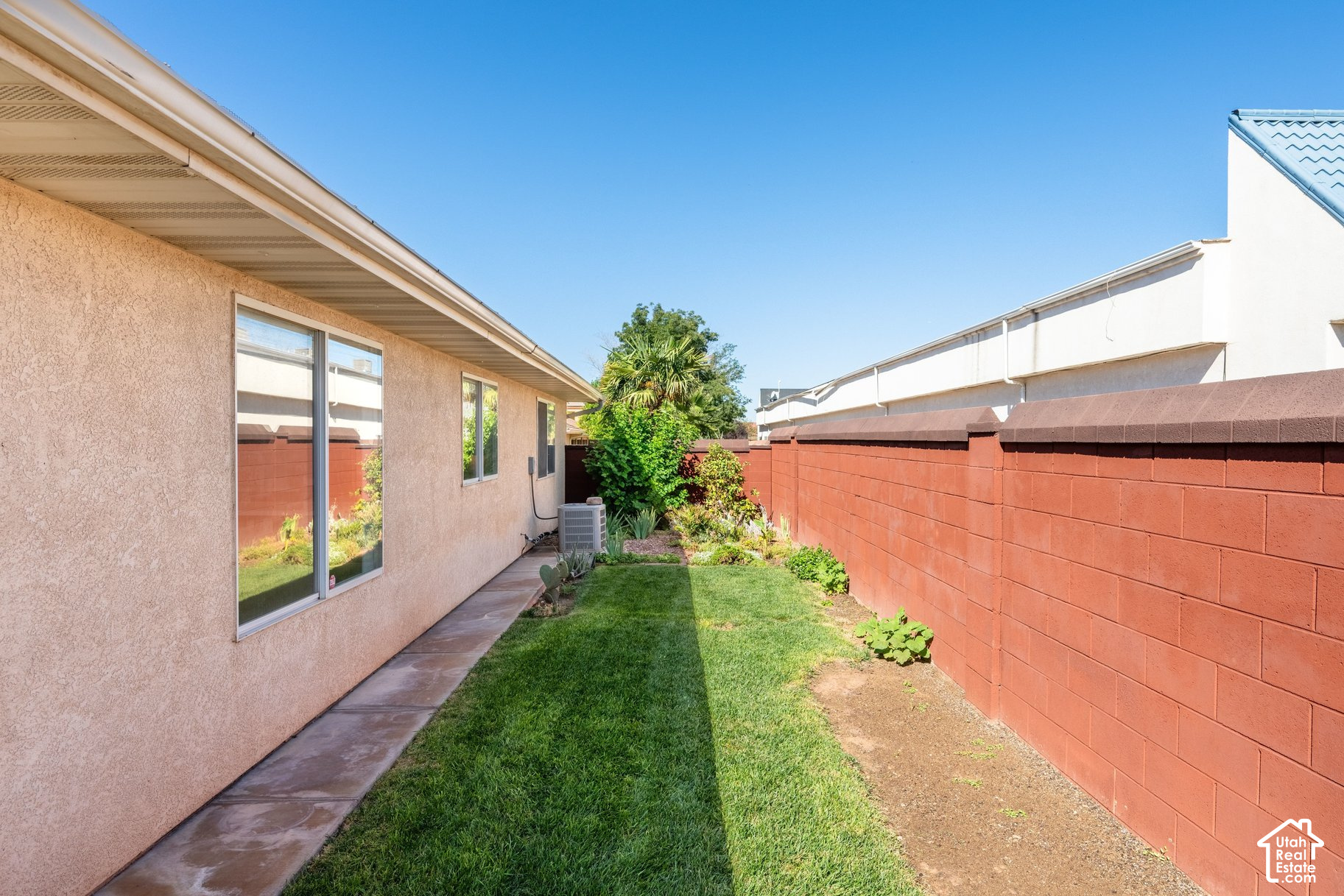 main property photo 21