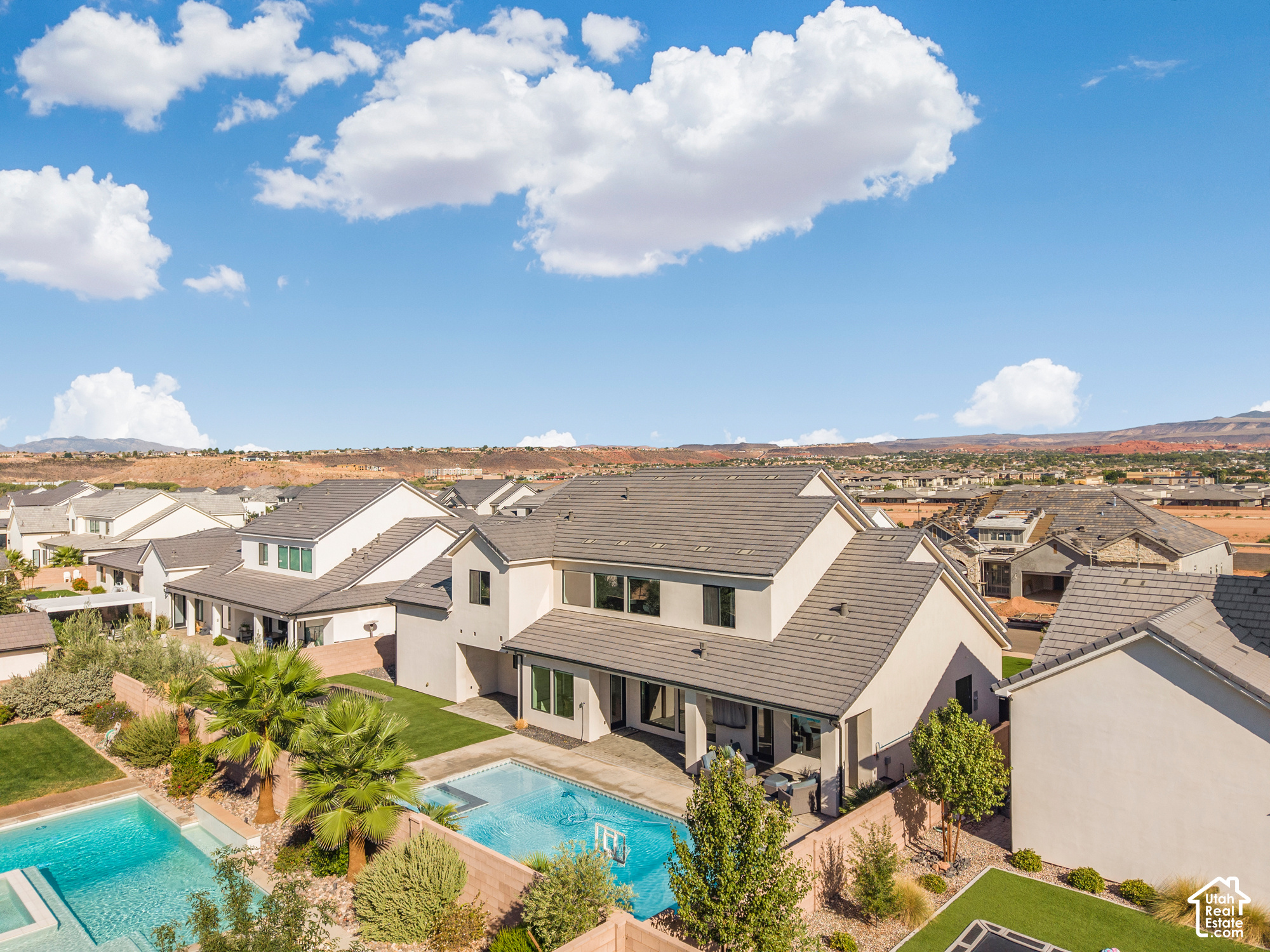 main property photo 45