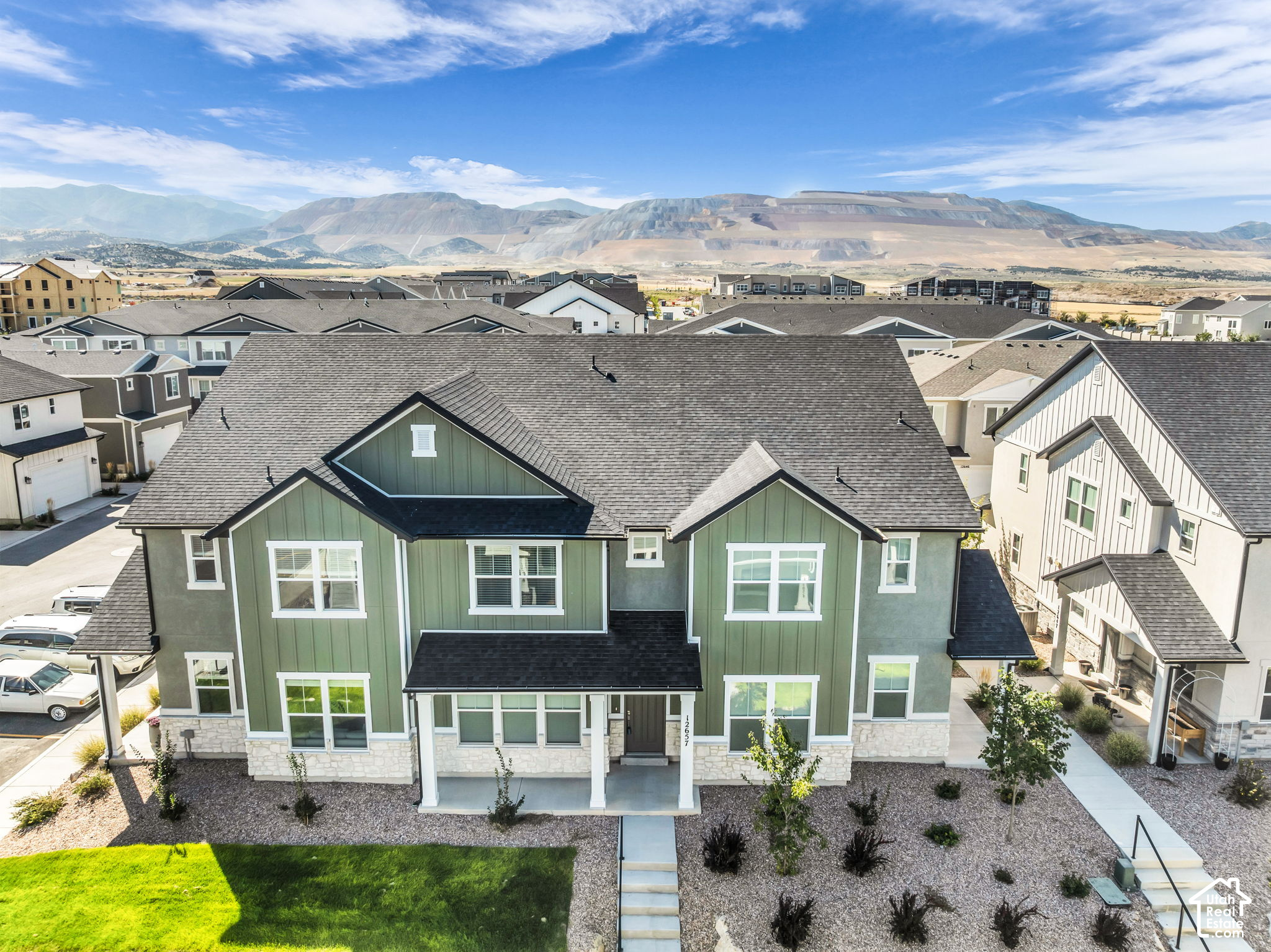main property photo 22