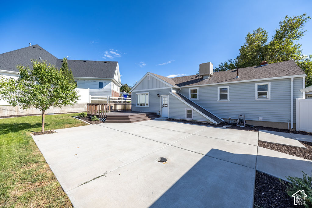 main property photo 20