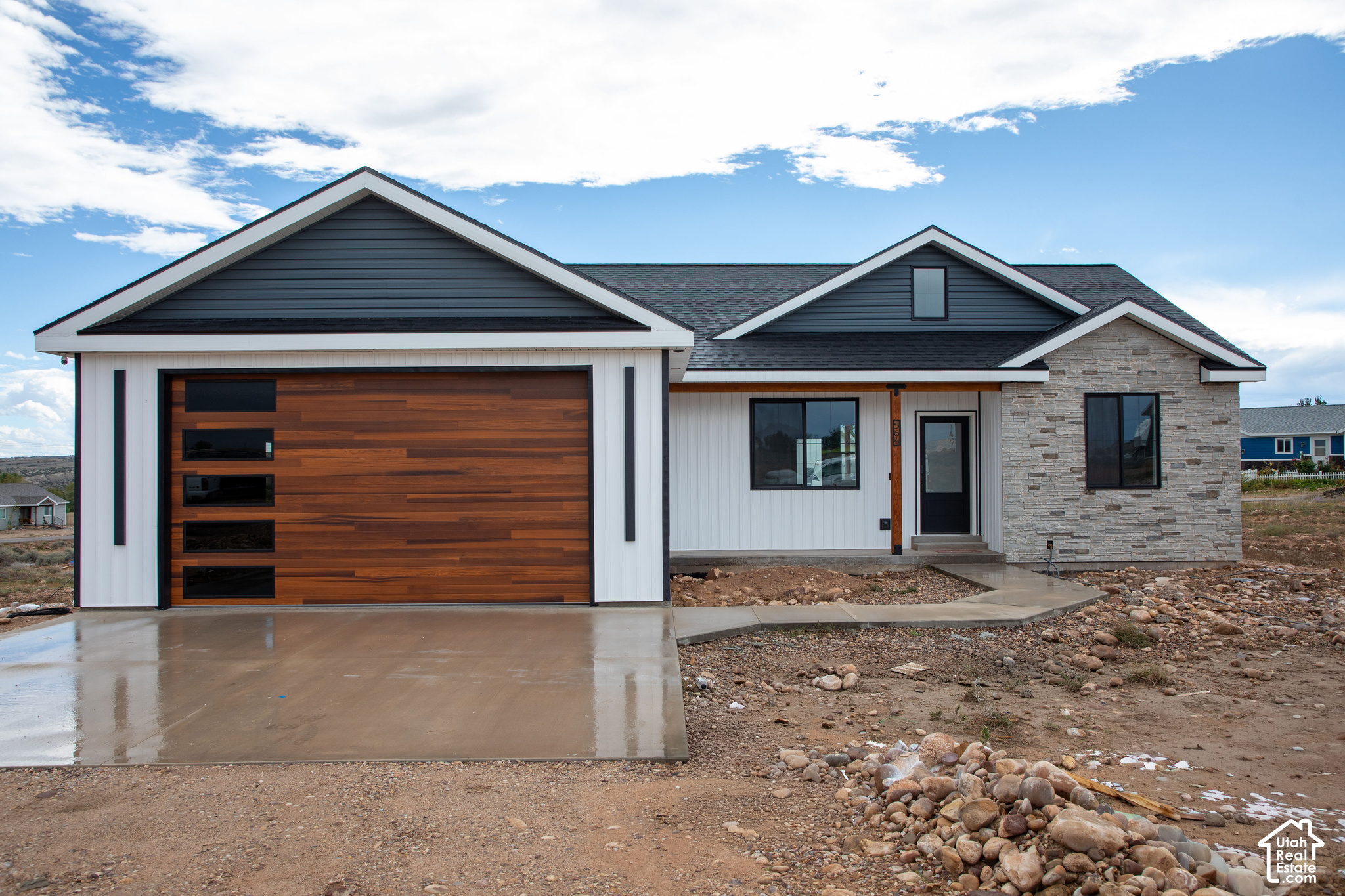 main property photo 0