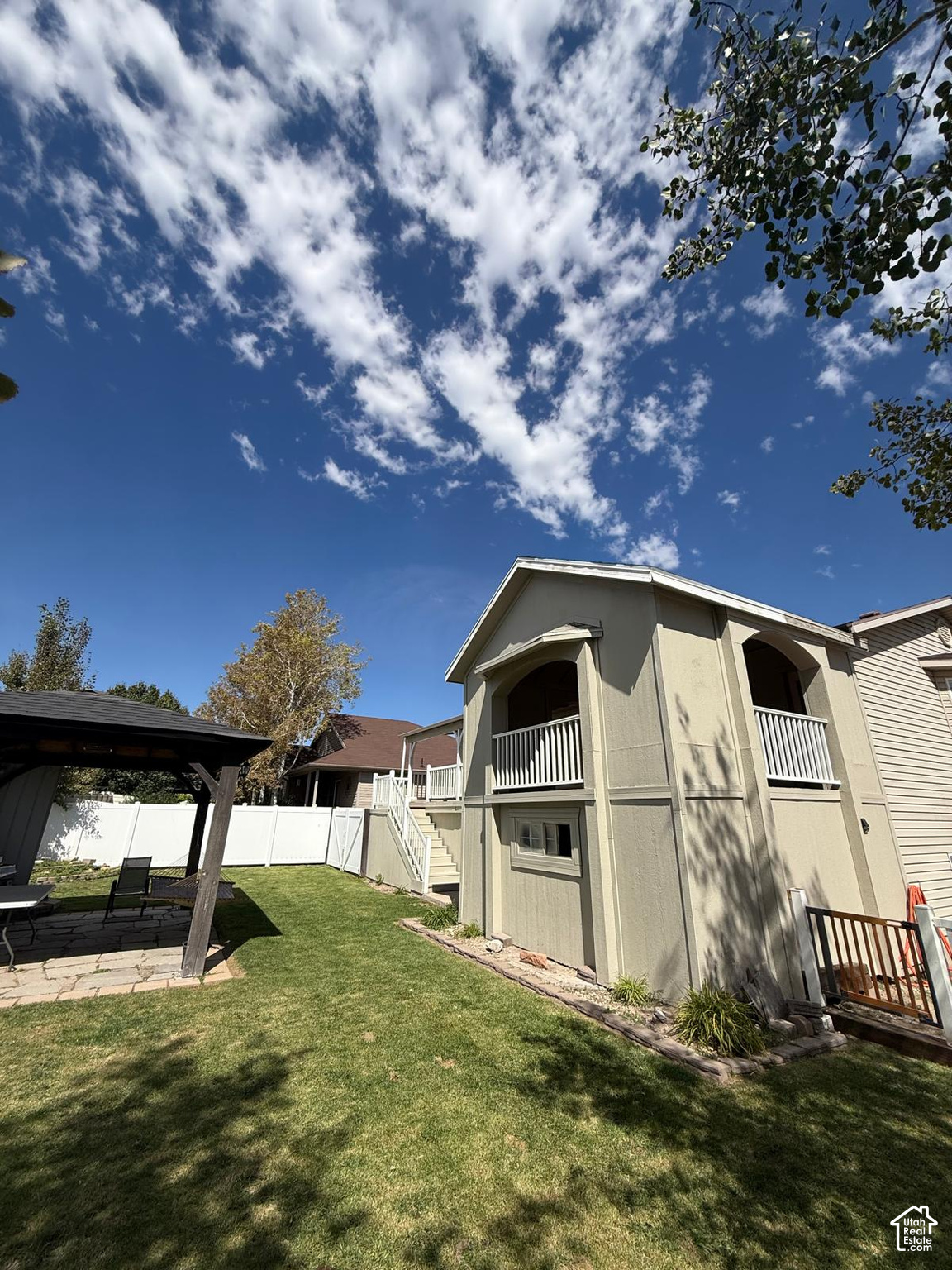 main property photo 46