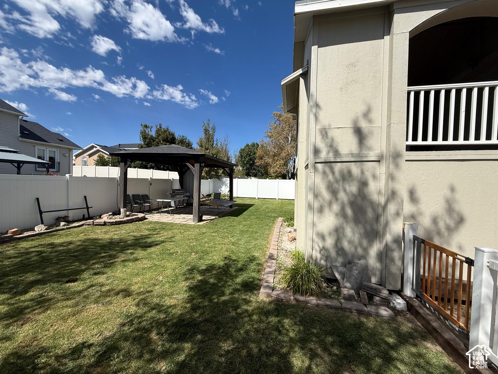 main property photo 48