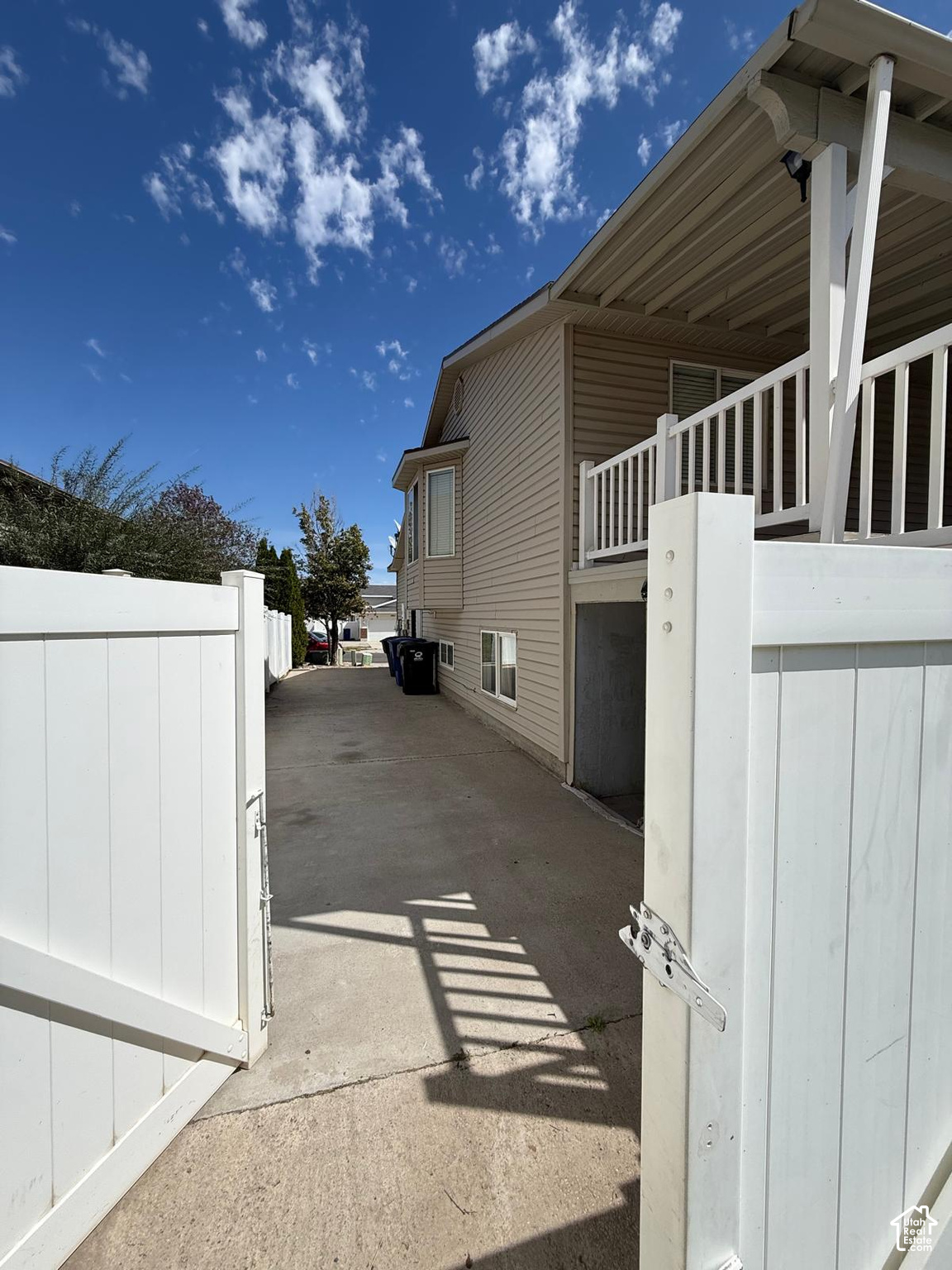 main property photo 49