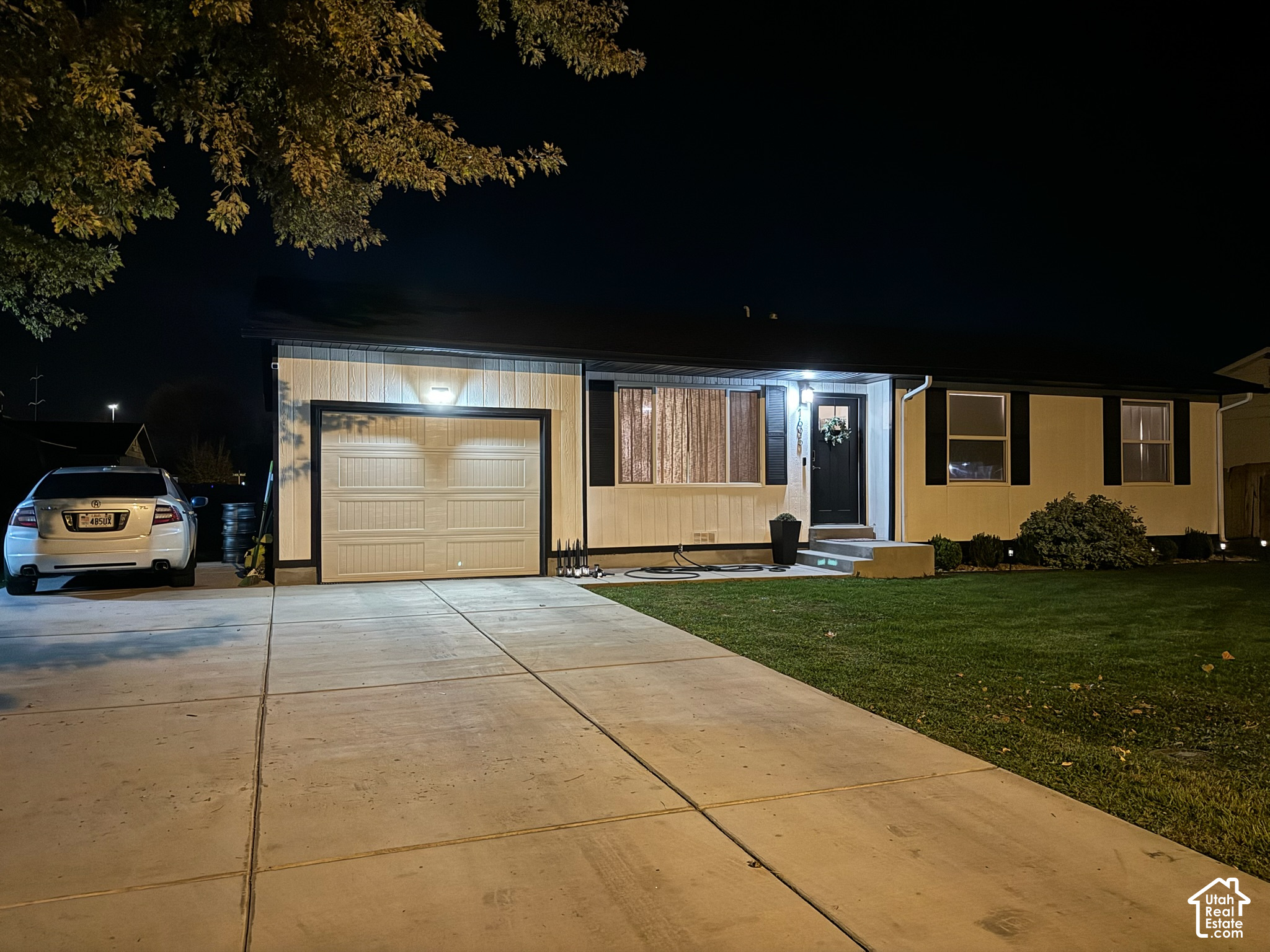 main property photo 12