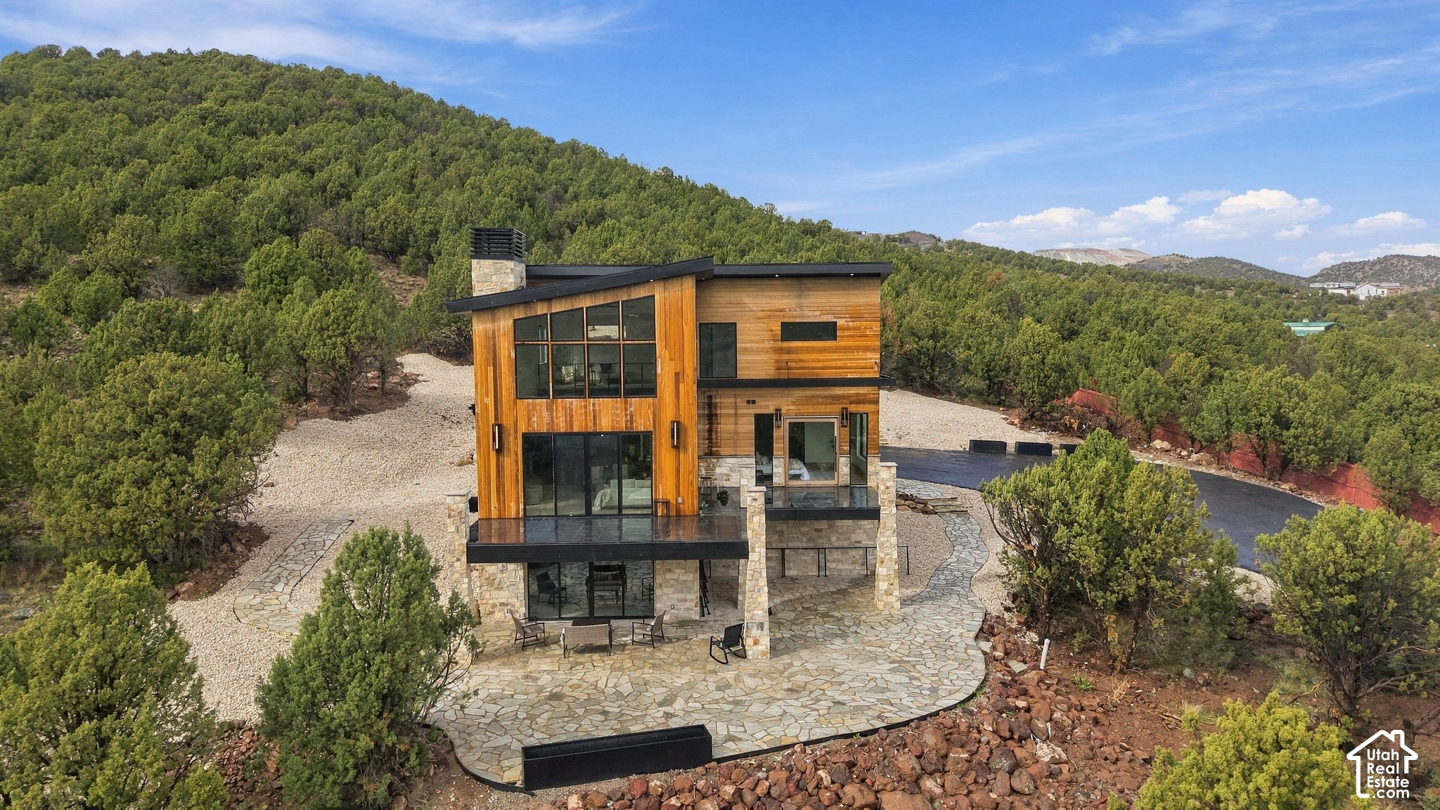main property photo 78