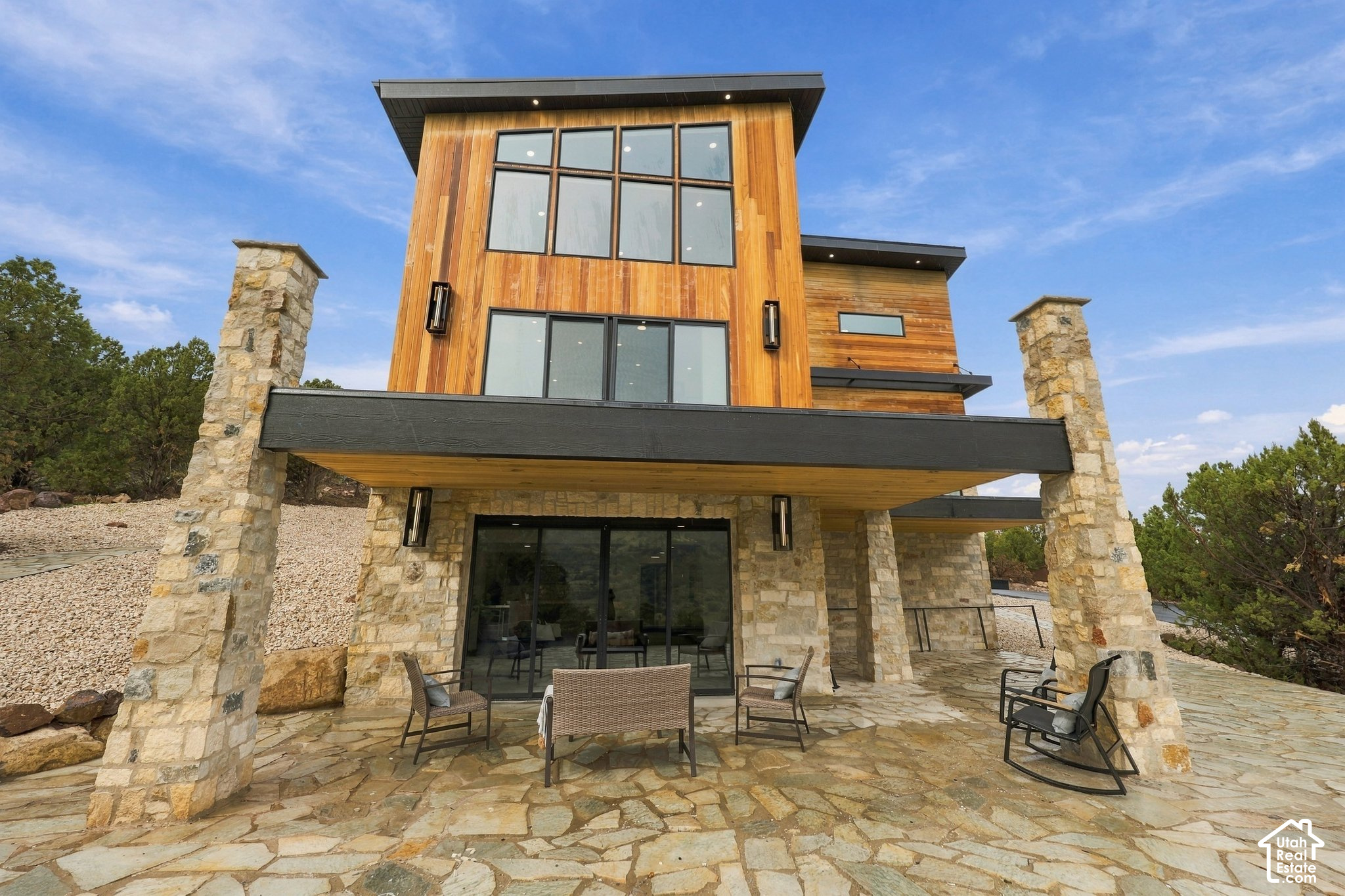 main property photo 79