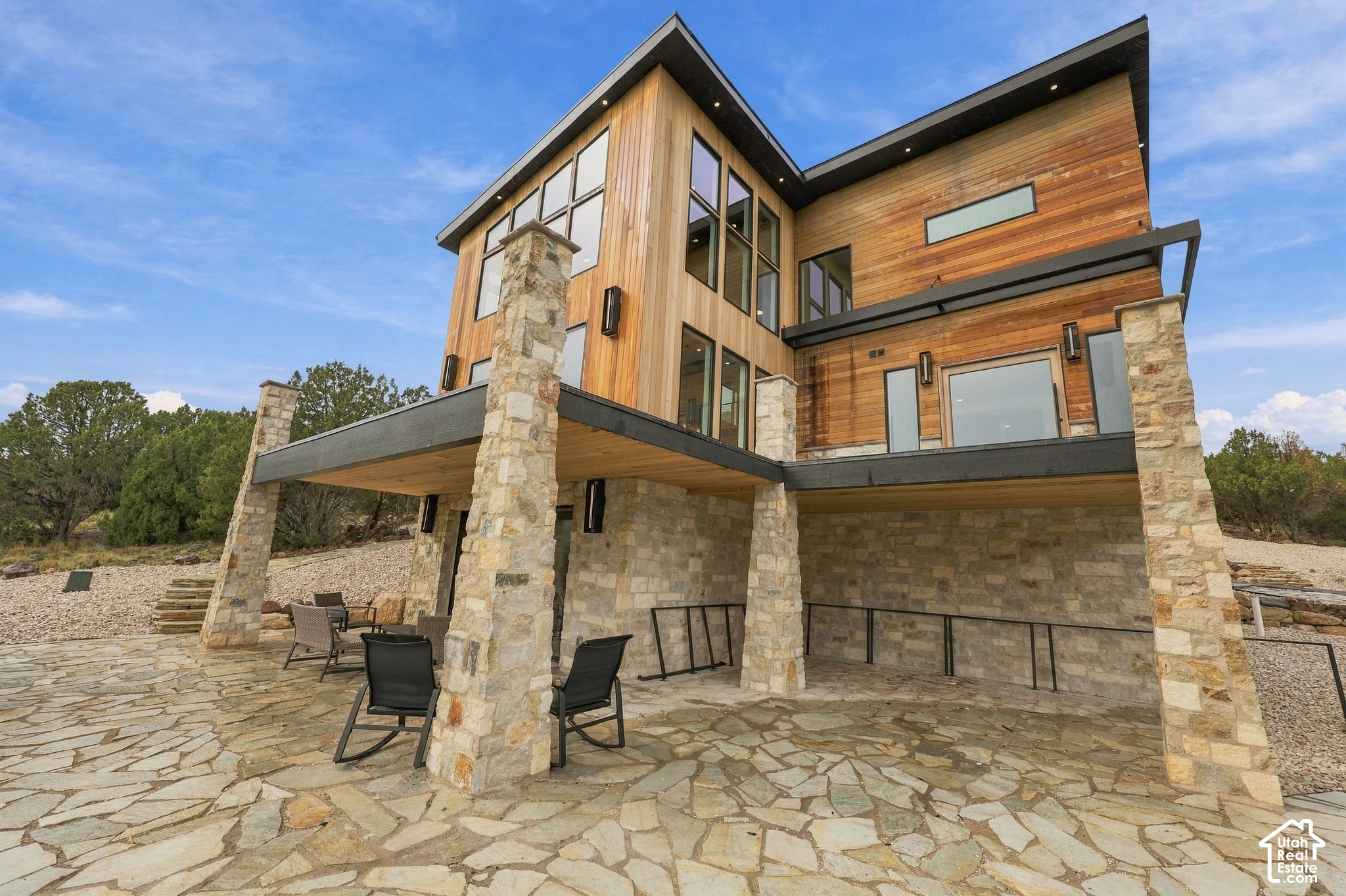 main property photo 80