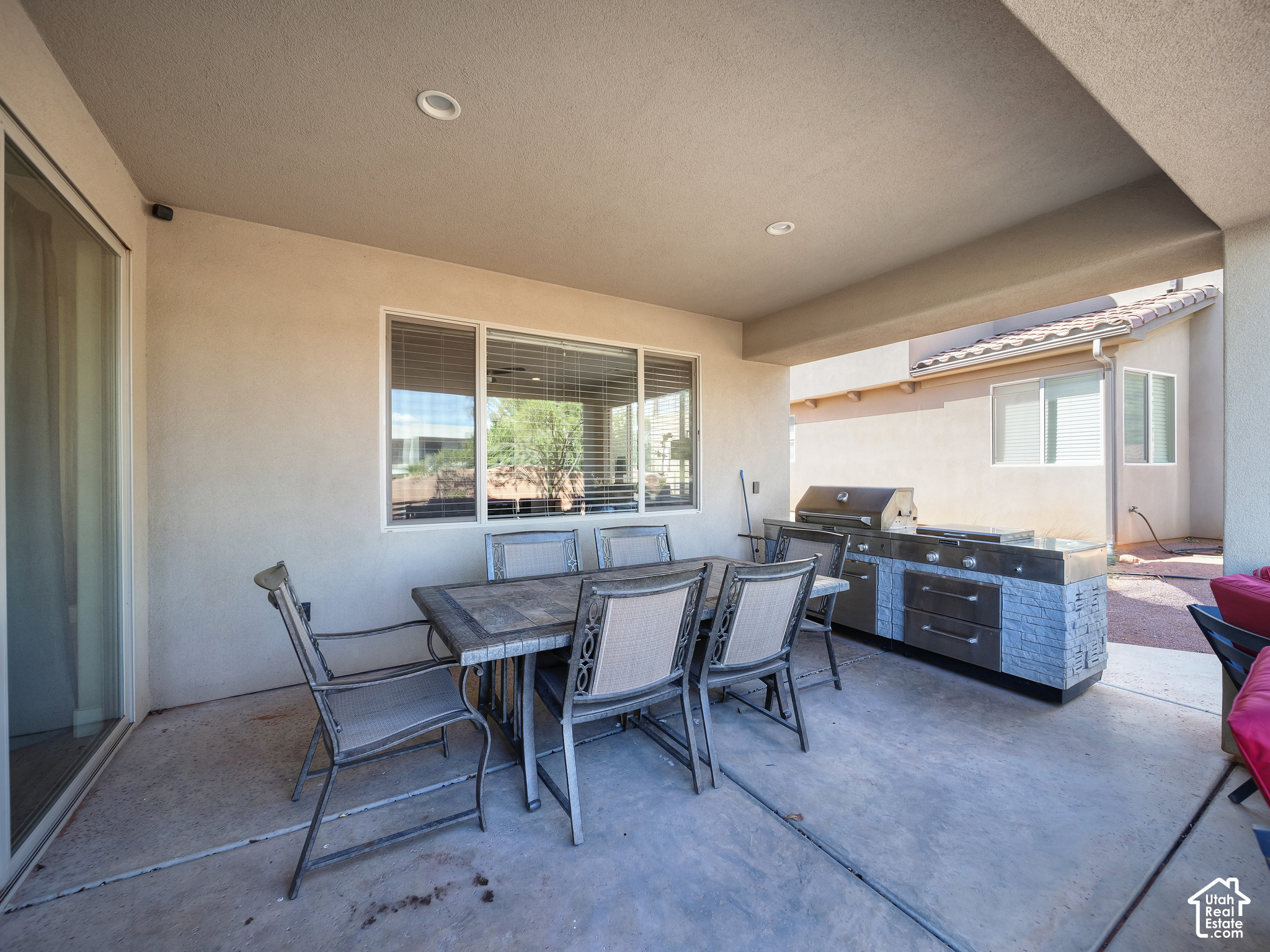 main property photo 47