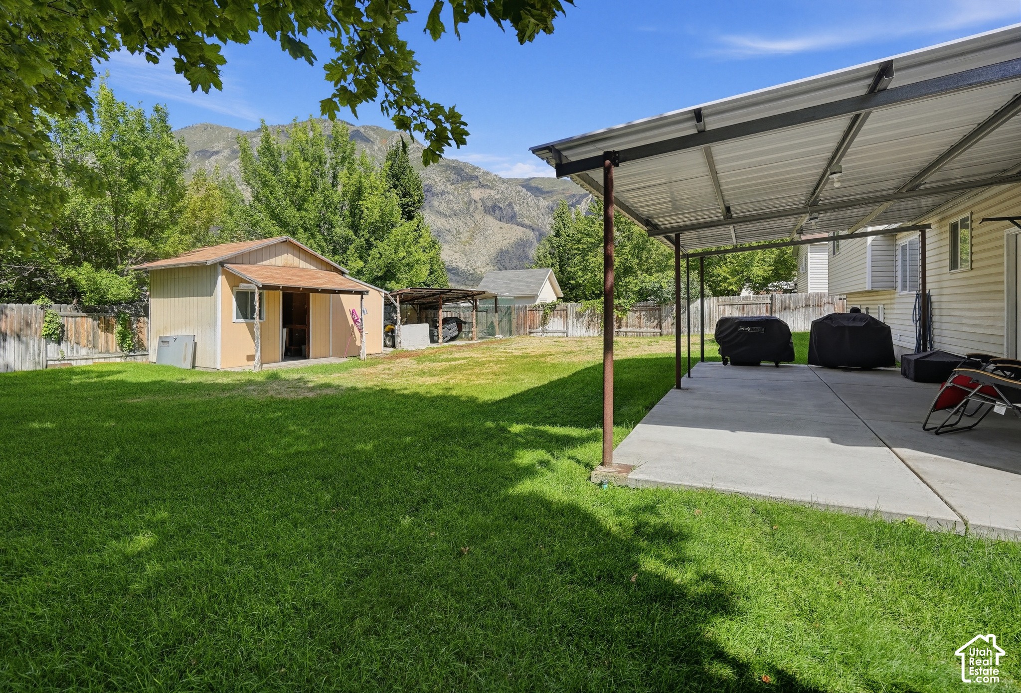 main property photo 5