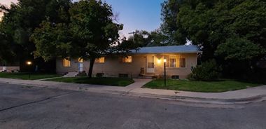 image of property with 6 Bed | 3 Bath | 4,394 Sqft