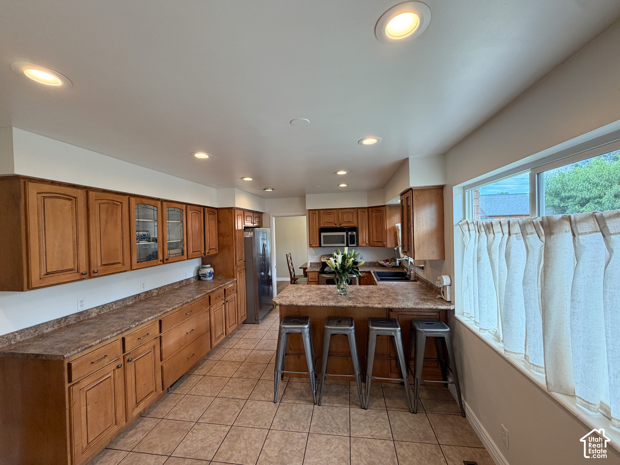 main property photo 16
