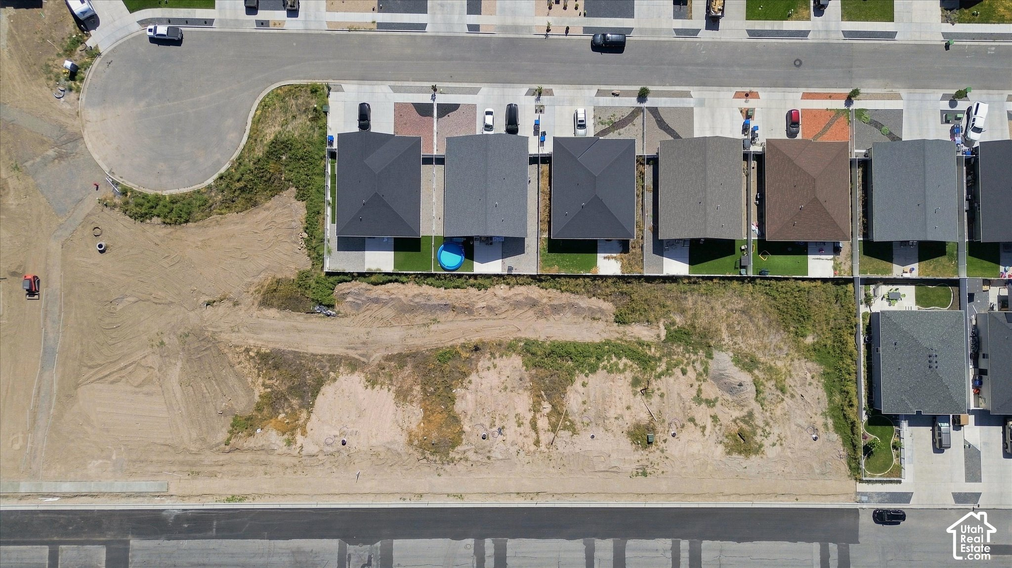 main property photo 19