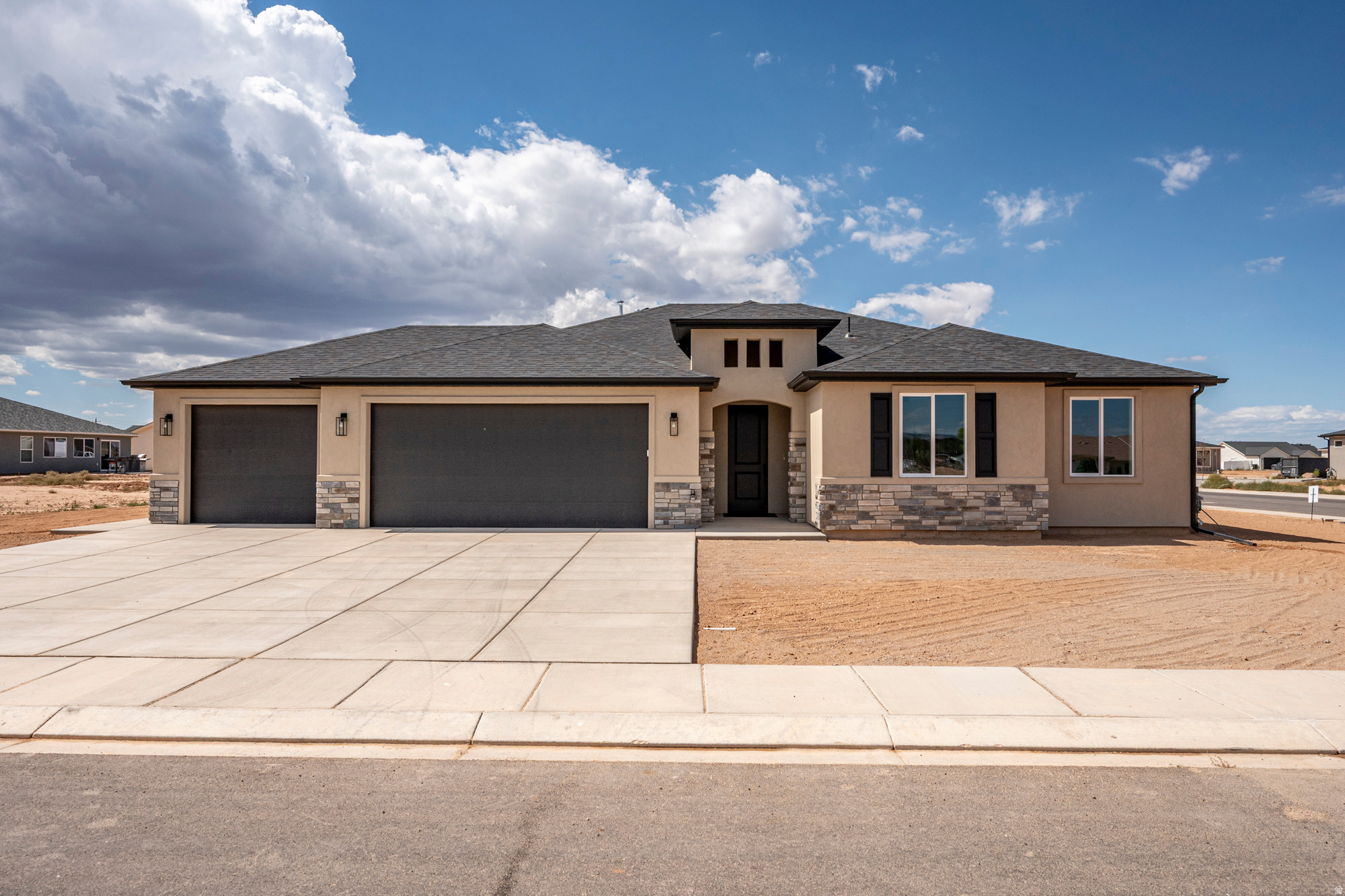 main property photo 0
