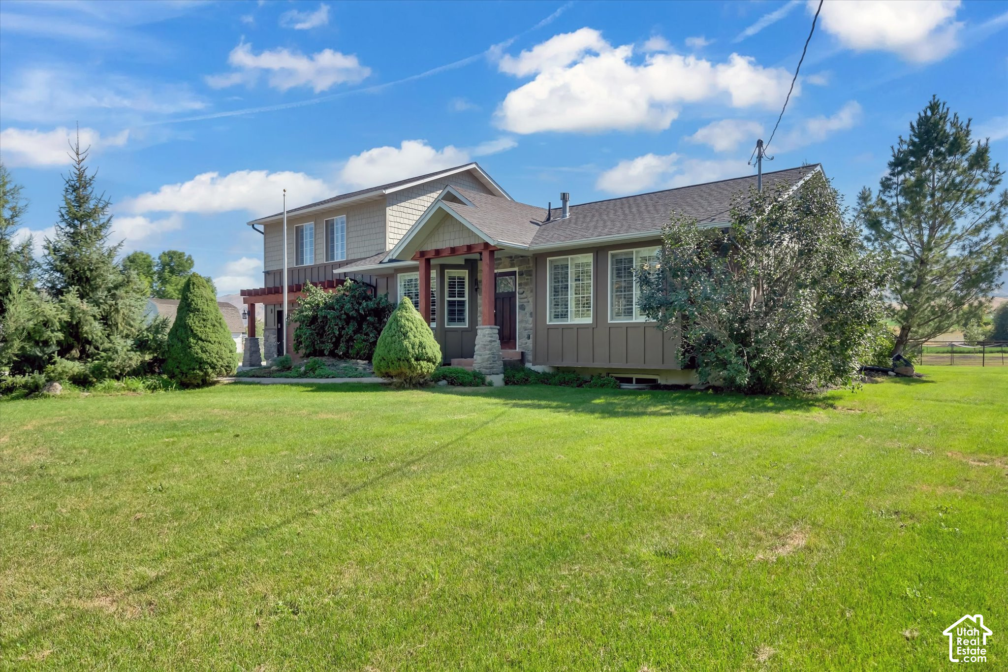 main property photo 27