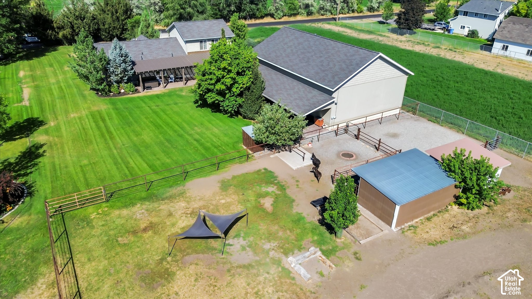 main property photo 39