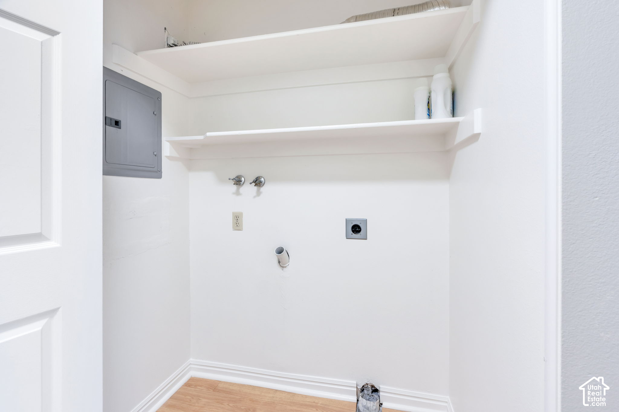 main property photo 5
