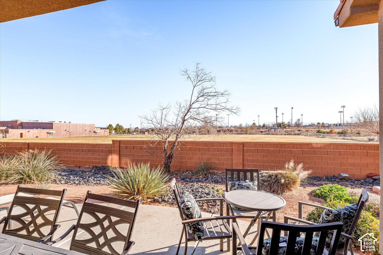 main property photo 46