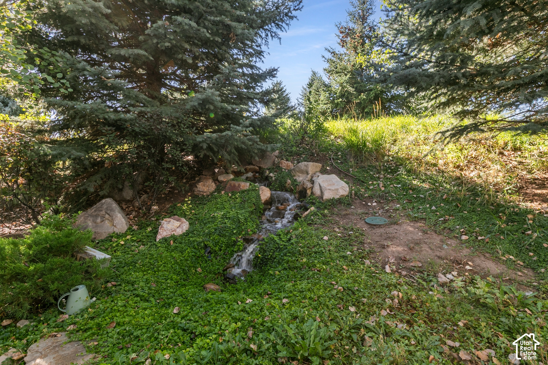 main property photo 30