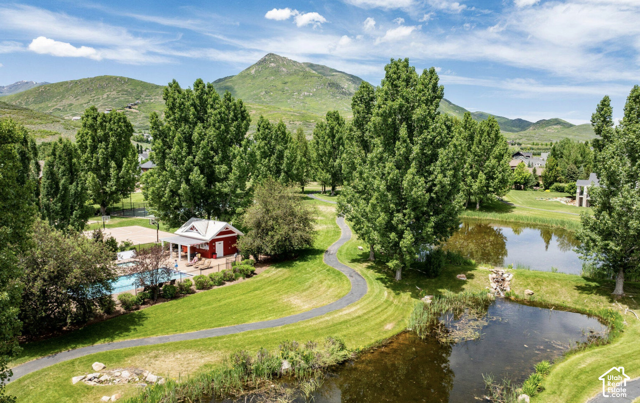 main property photo 45
