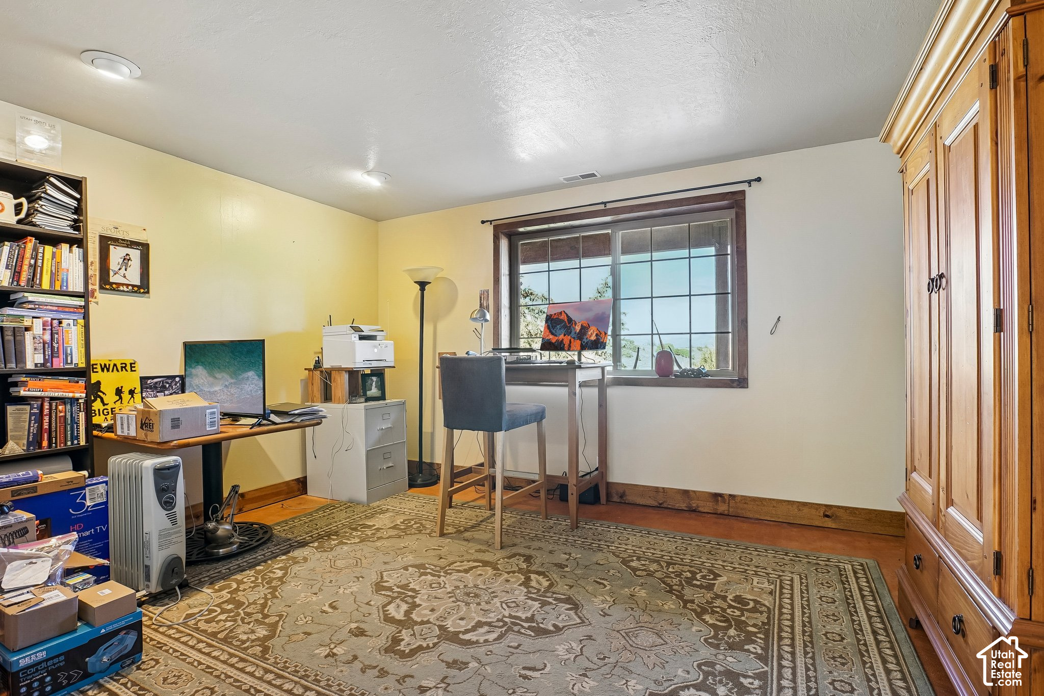 main property photo 17