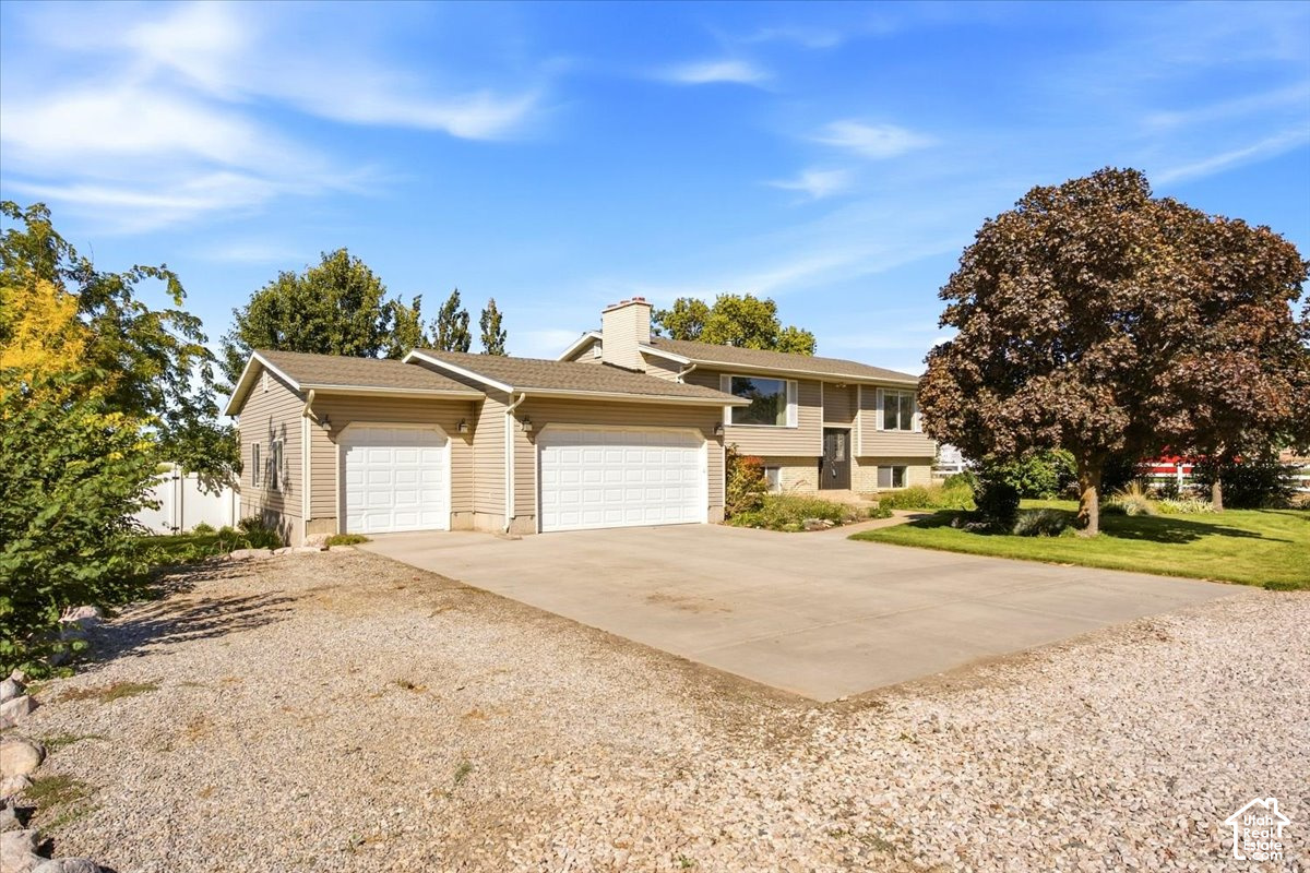 main property photo 6