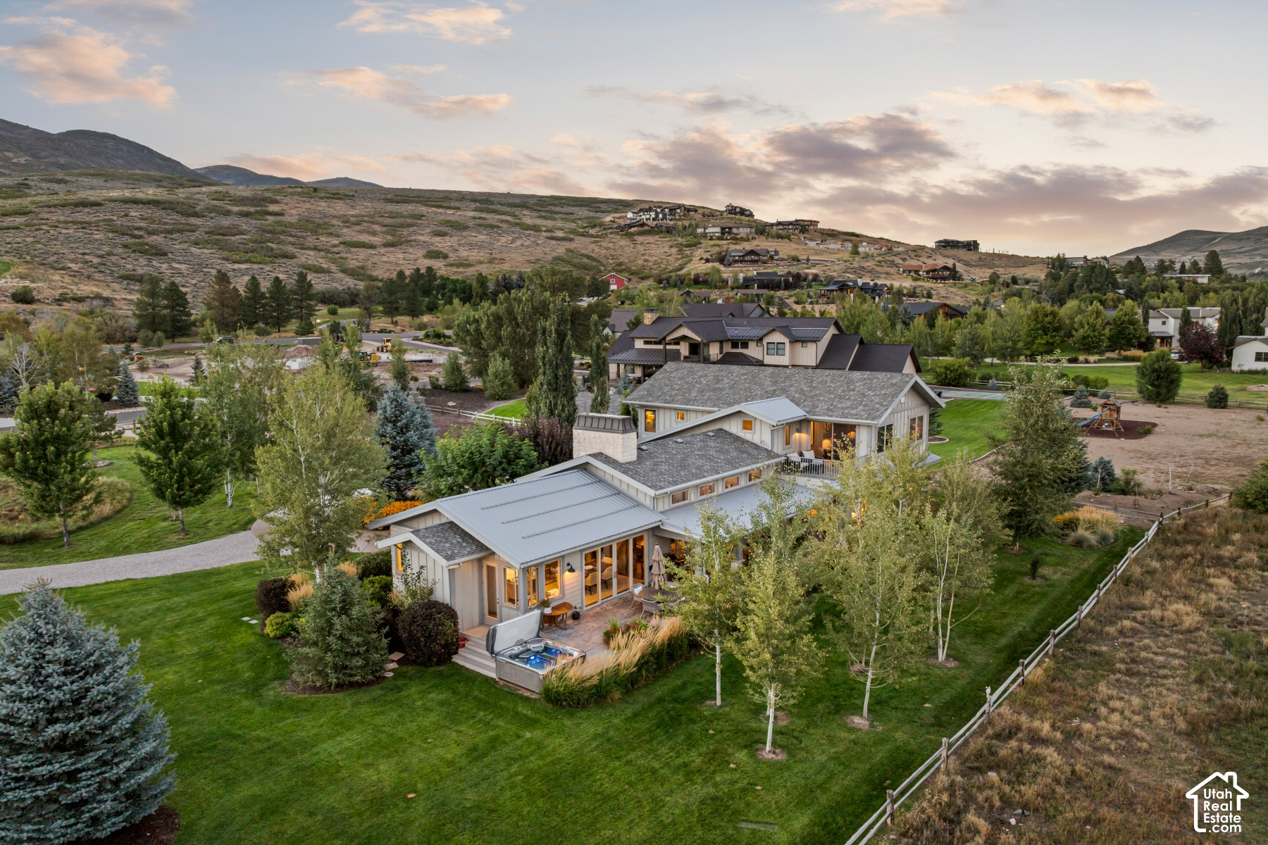 main property photo 18