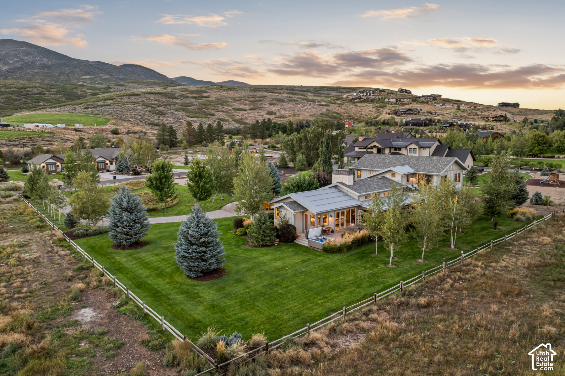 main property photo 19