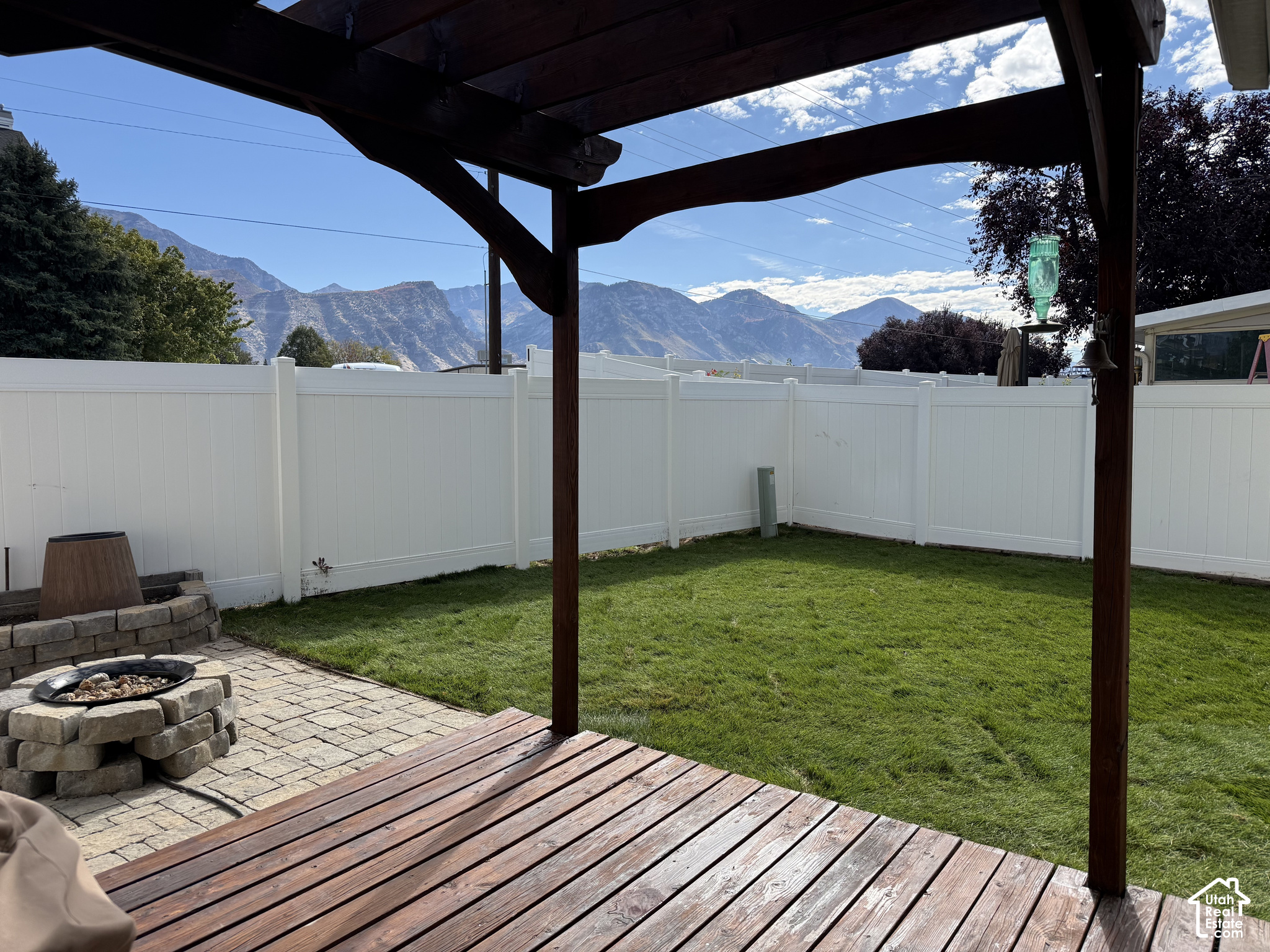 main property photo 25
