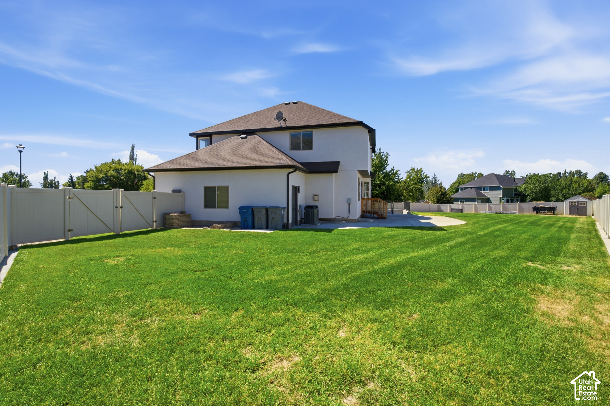 main property photo 45