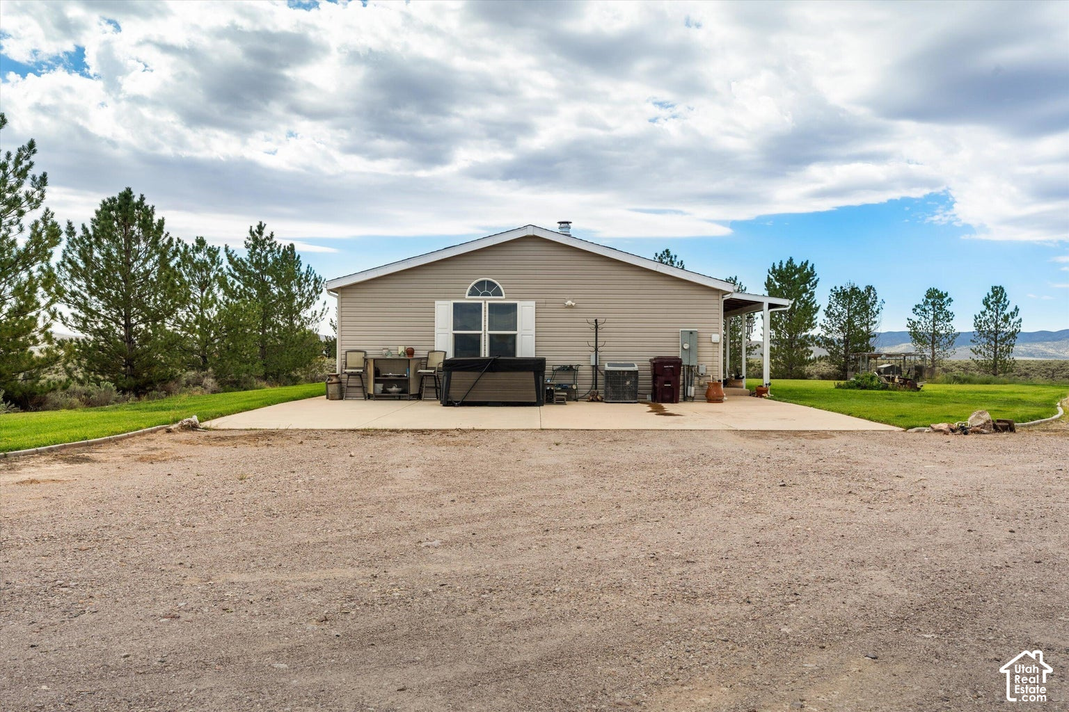 main property photo 26